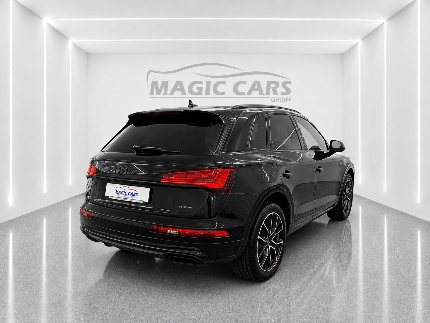 Fahrzeugabbildung Audi Q5 40 TFSI quattro S line *Black-Style*Pano*AHK* - mit KI generiert/bearbeitet