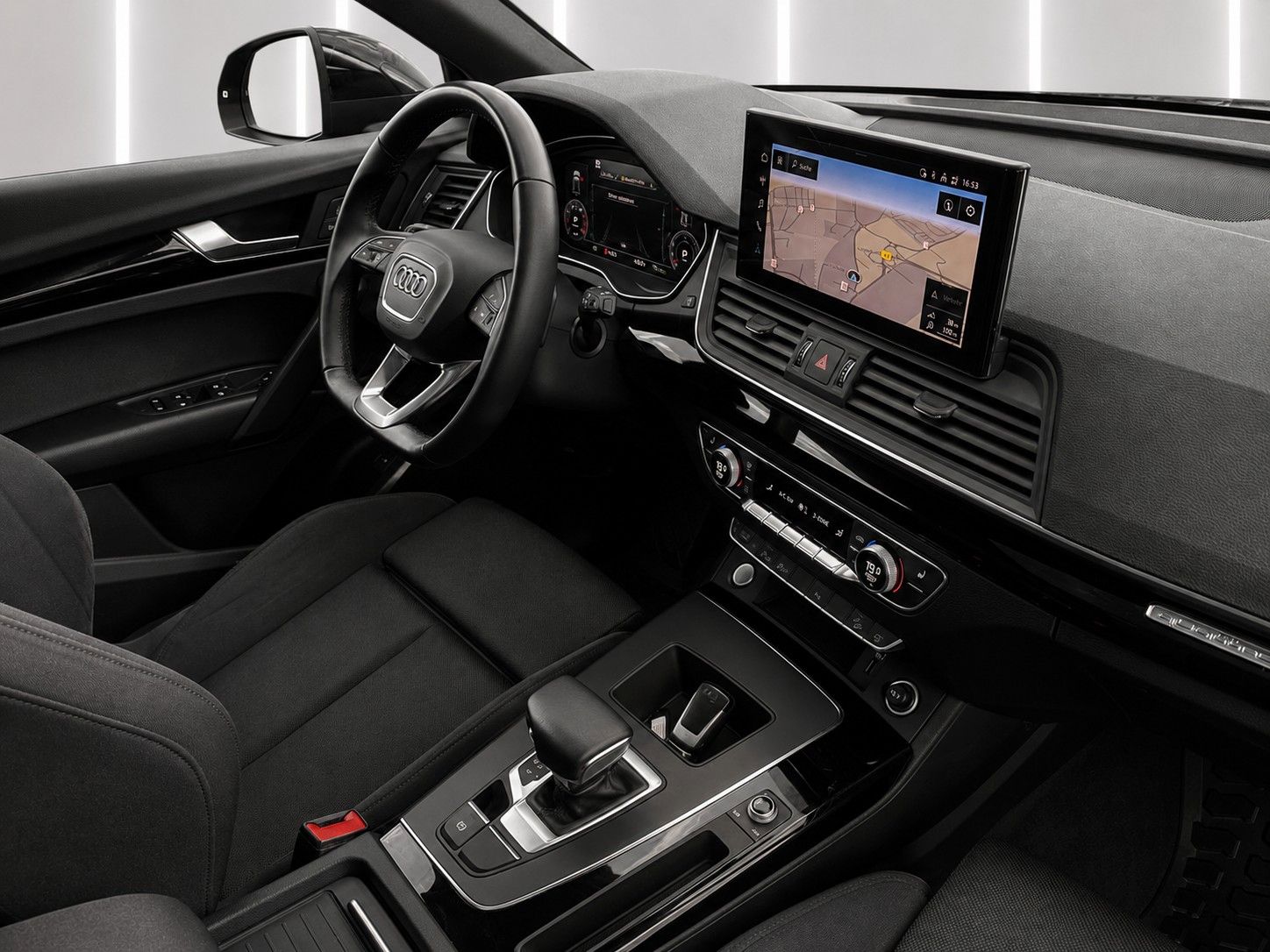 Fahrzeugabbildung Audi Q5 40 TFSI quattro S line *Black-Style*Pano*AHK* - mit KI generiert/bearbeitet