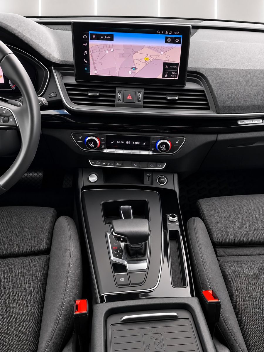 Fahrzeugabbildung Audi Q5 40 TFSI quattro S line *Black-Style*Pano*AHK* - mit KI generiert/bearbeitet