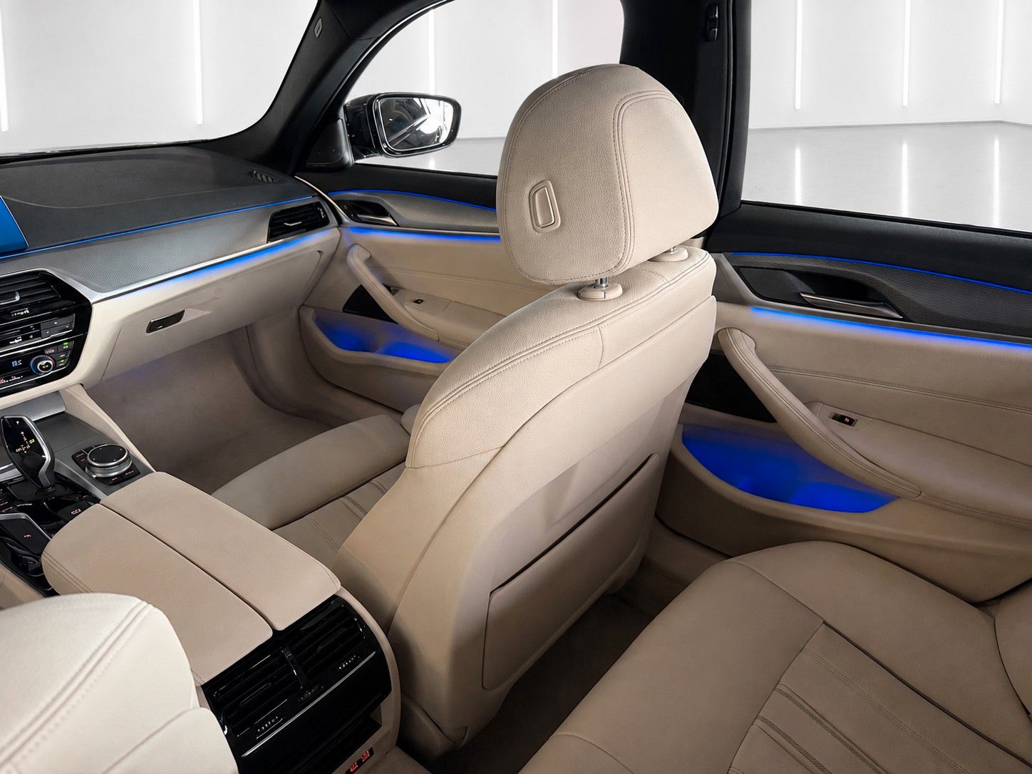 Fahrzeugabbildung BMW 520d xDrive M Sport *Shadow-Line*Soft-Close*LED - mit KI generiert/bearbeitet