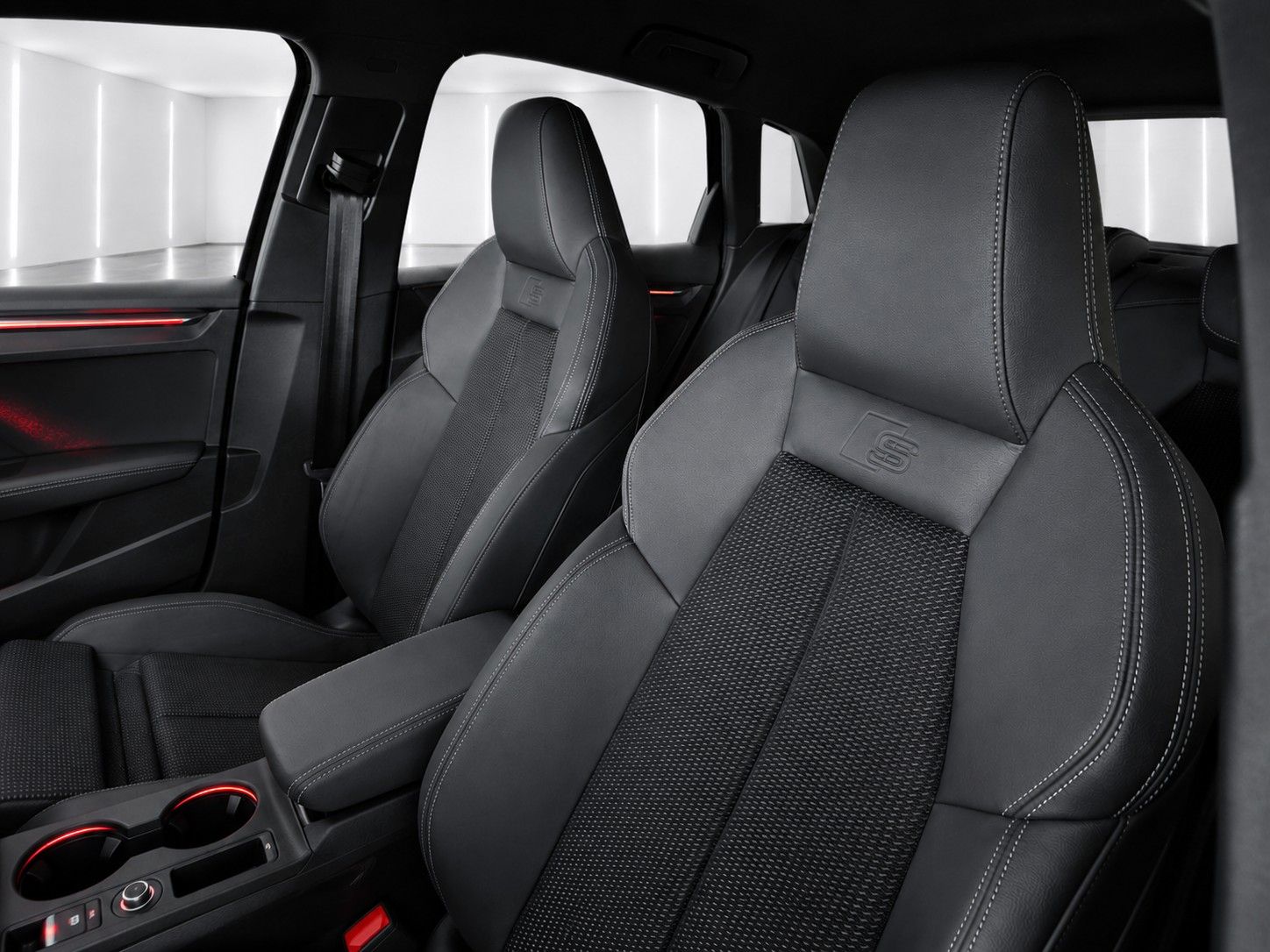 Fahrzeugabbildung Audi A3 35 TFSI Sportback S line *Matrix*SONOS* - mit KI generiert/bearbeitet