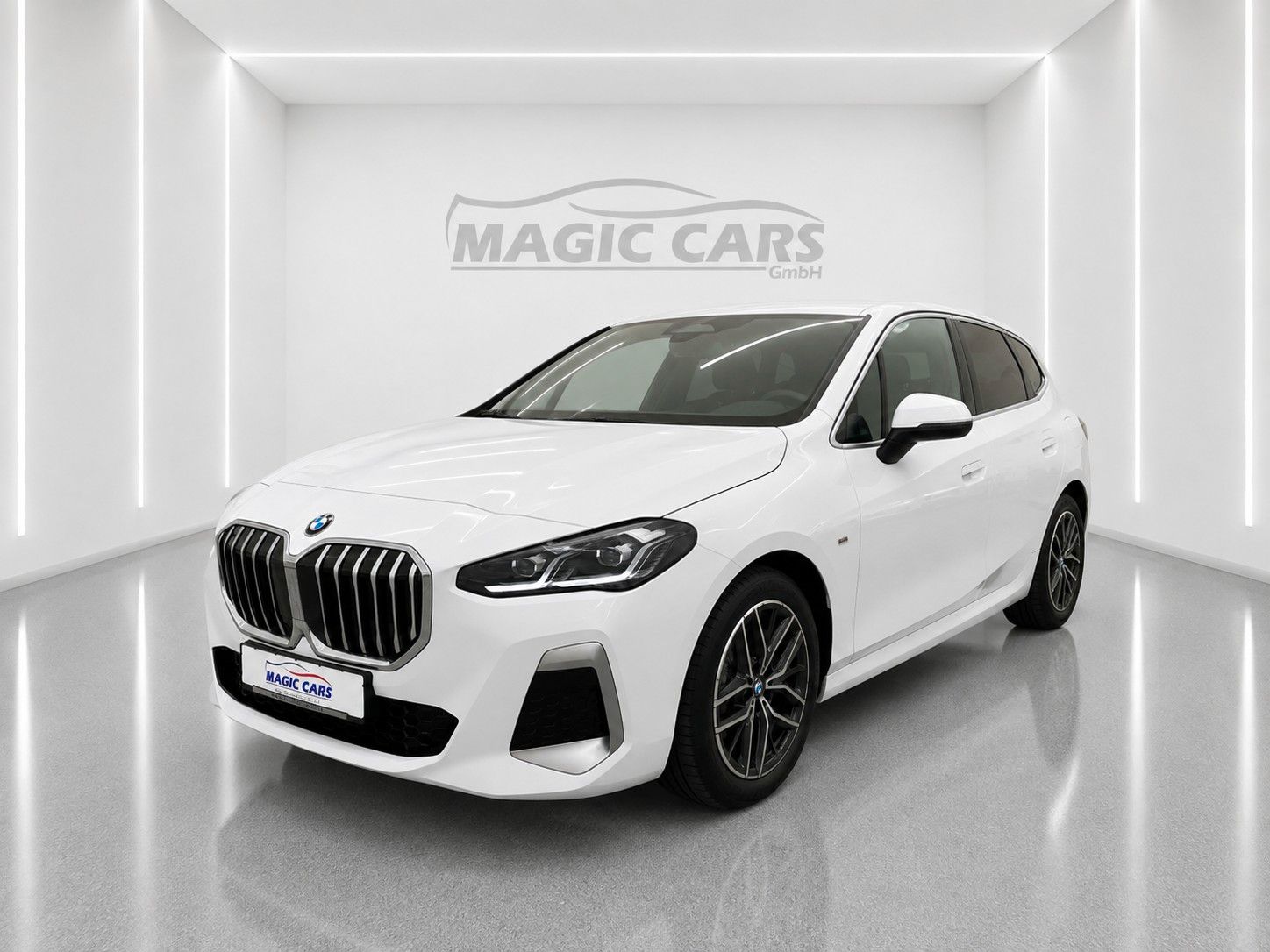 Fahrzeugabbildung BMW 218i Active Tourer Aut. M Sport *LED*AHK*KEYLESS - mit KI generiert/bearbeitet