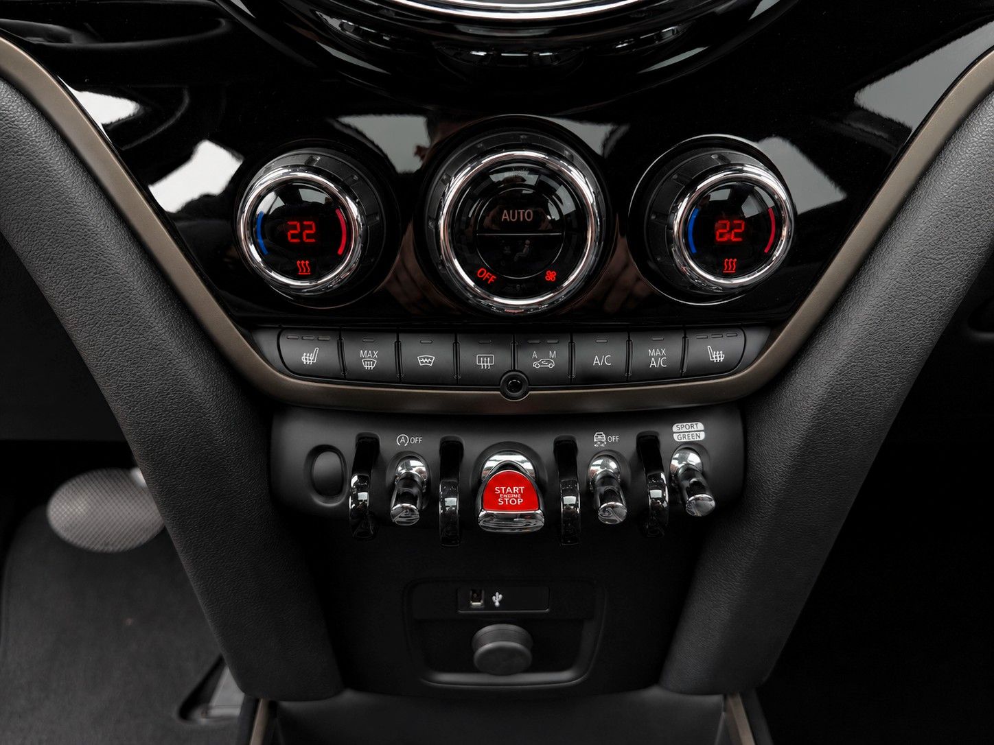 Fahrzeugabbildung MINI Cooper S Countryman*Pano-Dach*AHK*LED*DAB* - mit KI generiert/bearbeitet
