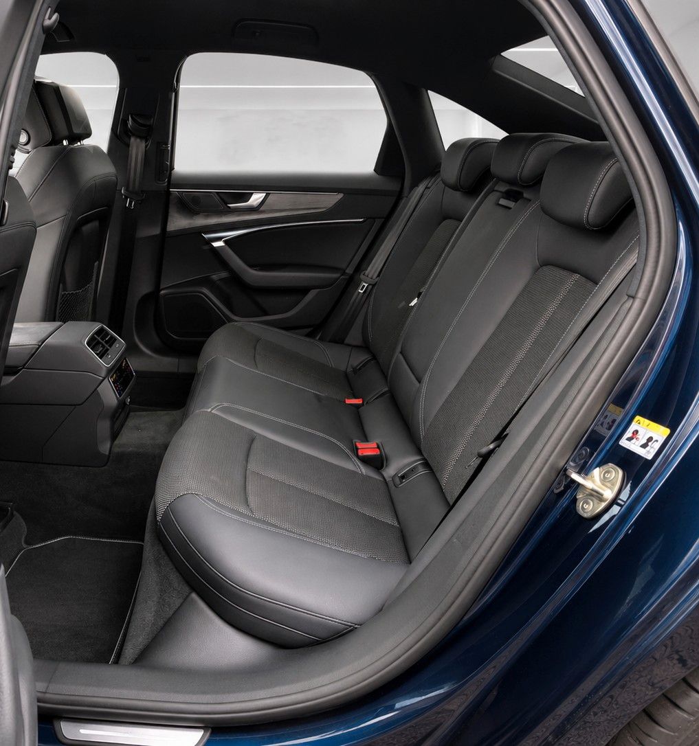 Fahrzeugabbildung Audi A6 35 TDI Lim. S tronic S line *Matrix*Virtual* - mit KI generiert/bearbeitet