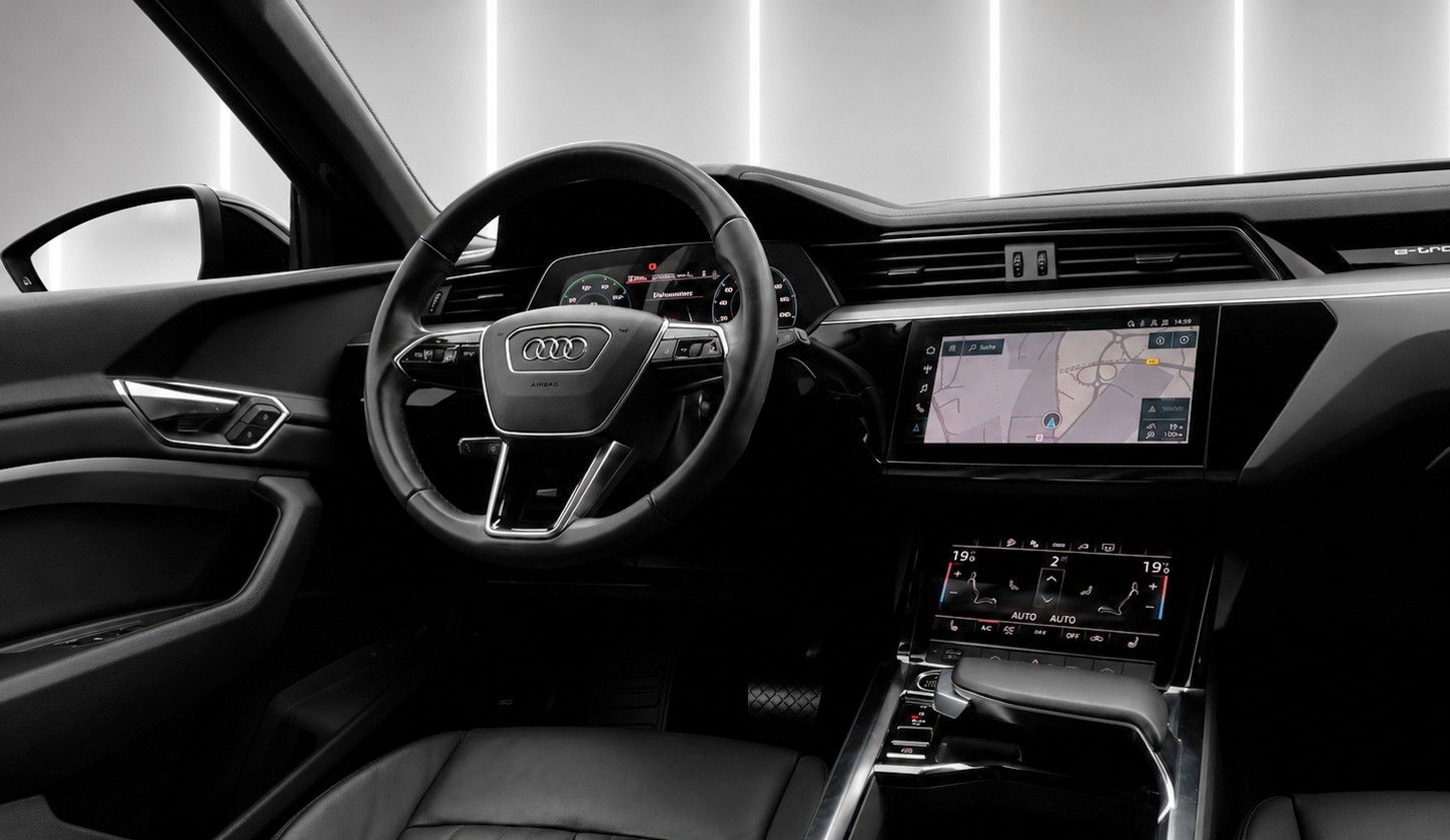 Fahrzeugabbildung Audi e-tron 50 quattro advanced *Luftfederung*Kamera* - mit KI generiert/bearbeitet