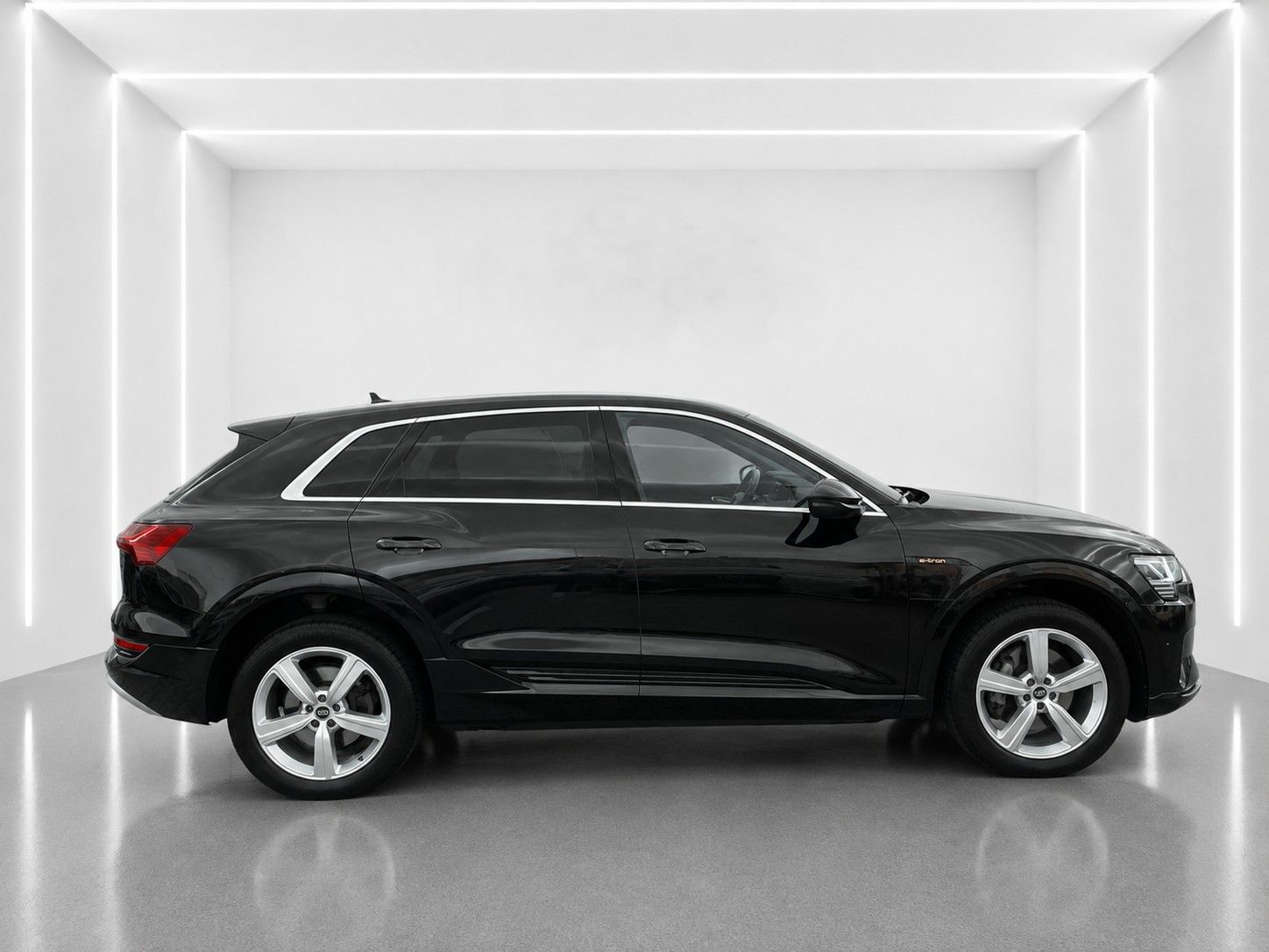 Fahrzeugabbildung Audi e-tron 50 quattro advanced *Luftfederung*Kamera* - mit KI generiert/bearbeitet