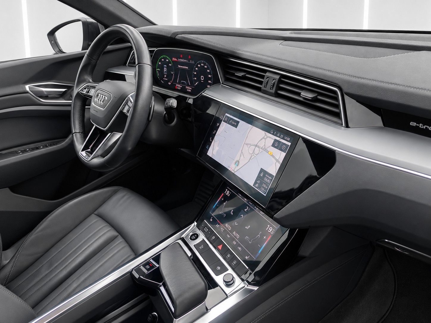 Fahrzeugabbildung Audi e-tron 50 quattro advanced *Luftfederung*Kamera* - mit KI generiert/bearbeitet