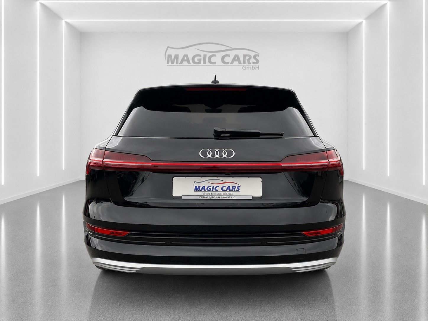 Fahrzeugabbildung Audi e-tron 50 quattro advanced *Luftfederung*Kamera* - mit KI generiert/bearbeitet