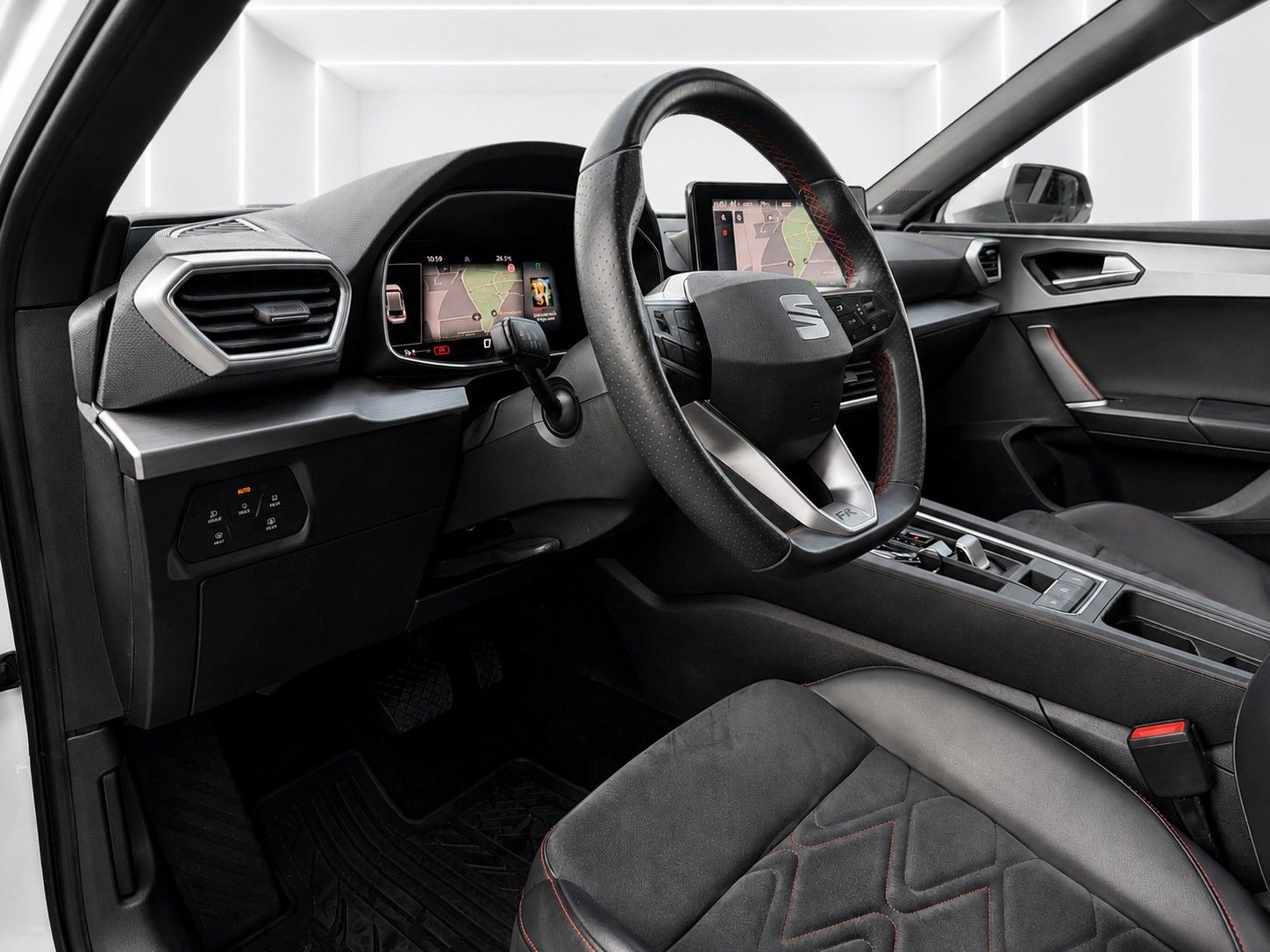 Fahrzeugabbildung SEAT Leon FR 2.0 TDI*Pano-Dach*Beats*DAB*Leder*Memory - mit KI generiert/bearbeitet