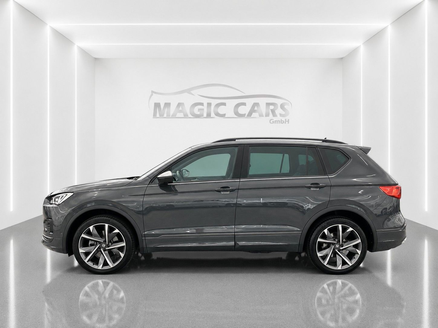 Fahrzeugabbildung SEAT Tarraco FR 4Drive*Pano-Dach*AHK*Leder*Drive*Cam. - mit KI generiert/bearbeitet