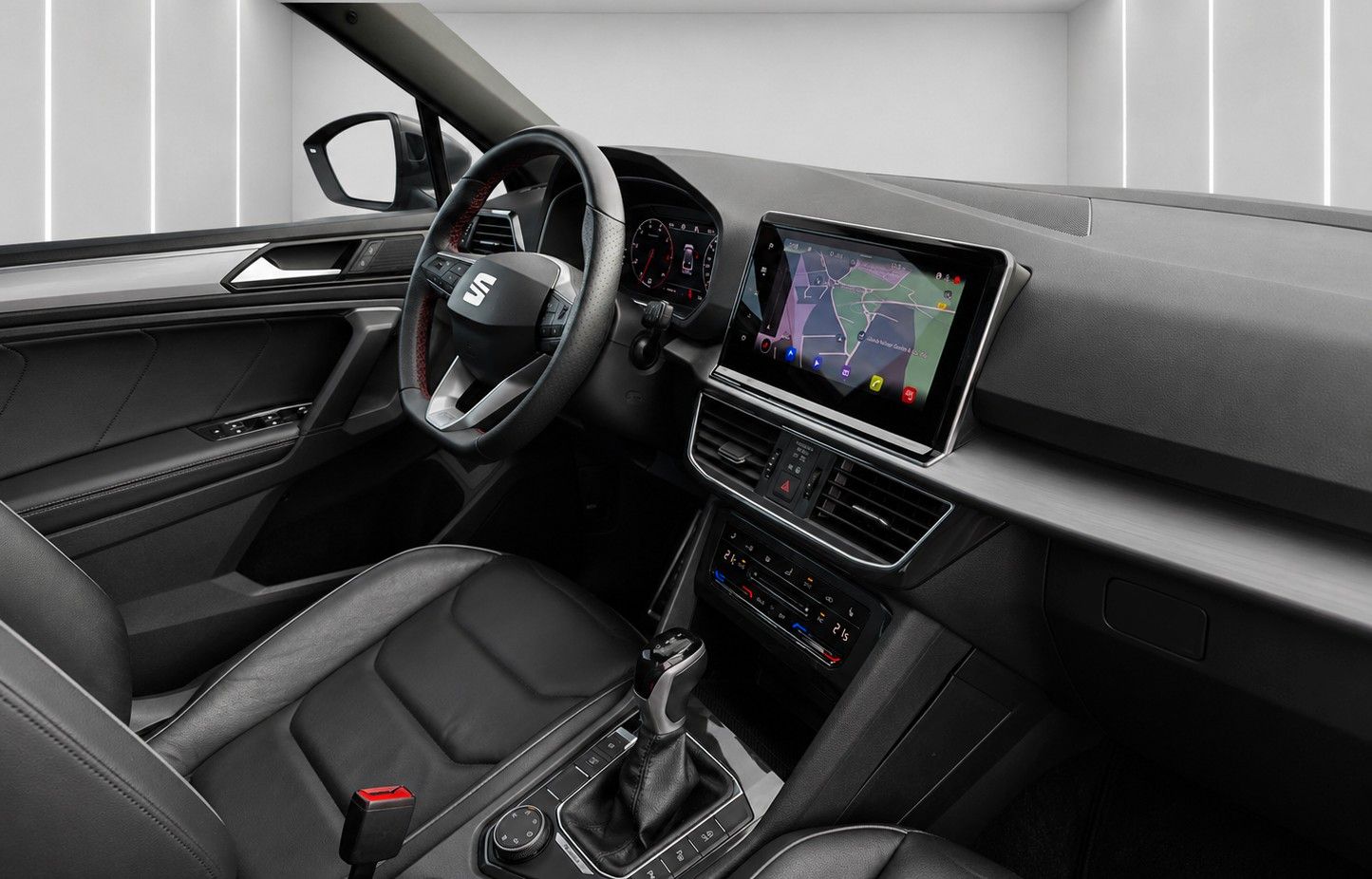 Fahrzeugabbildung SEAT Tarraco FR 4Drive*Pano-Dach*AHK*Leder*Drive*Cam. - mit KI generiert/bearbeitet