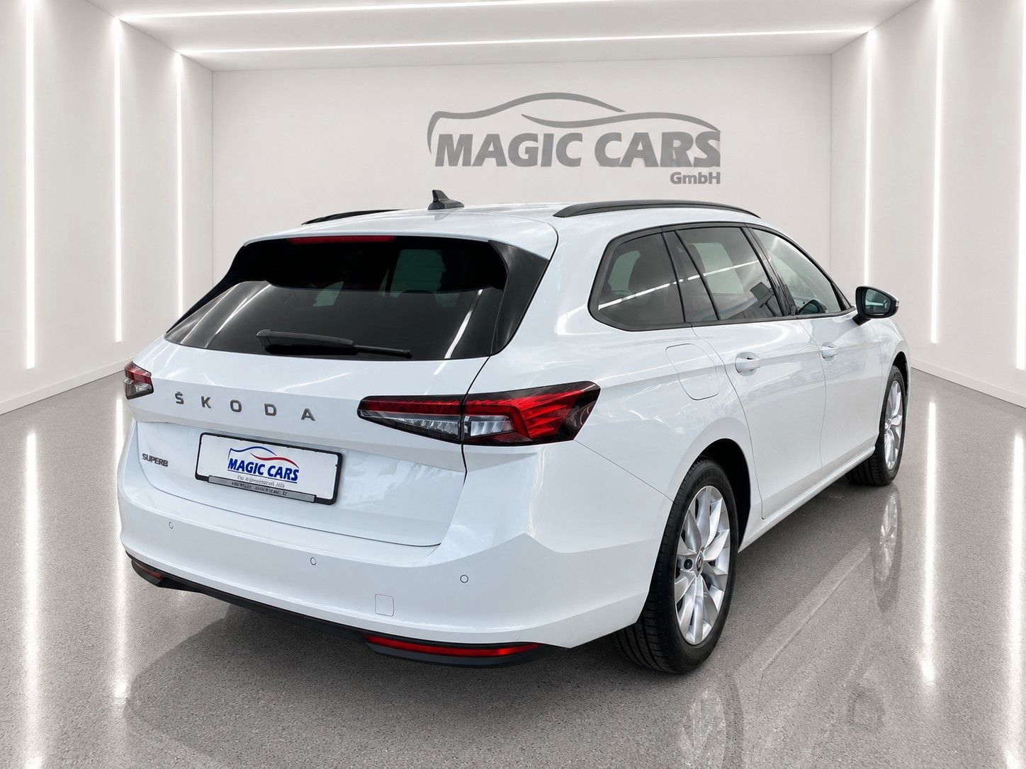 Fahrzeugabbildung SKODA Superb Combi 2.0 TDI Selection *LED*Massage* - mit KI generiert/bearbeitet