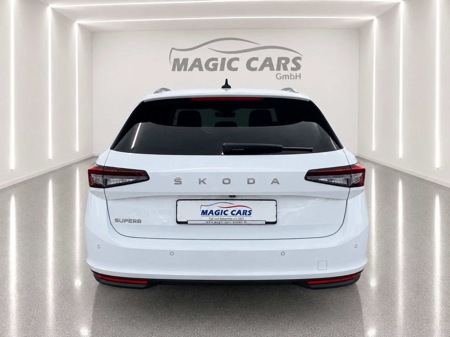 Fahrzeugabbildung SKODA Superb Combi 2.0 TDI Selection *LED*Massage* - mit KI generiert/bearbeitet