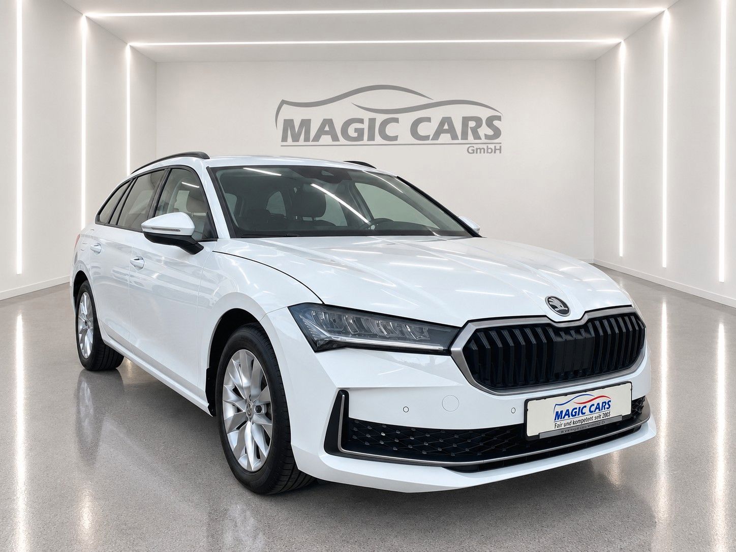 Fahrzeugabbildung SKODA Superb Combi 2.0 TDI Selection *LED*Massage* - mit KI generiert/bearbeitet