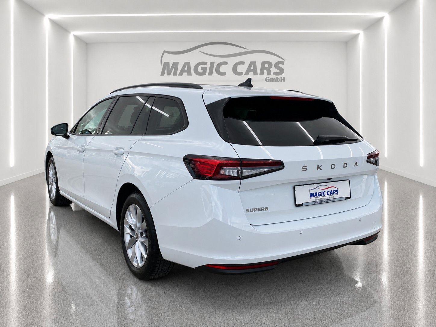 Fahrzeugabbildung SKODA Superb Combi 2.0 TDI Selection *LED*Massage* - mit KI generiert/bearbeitet