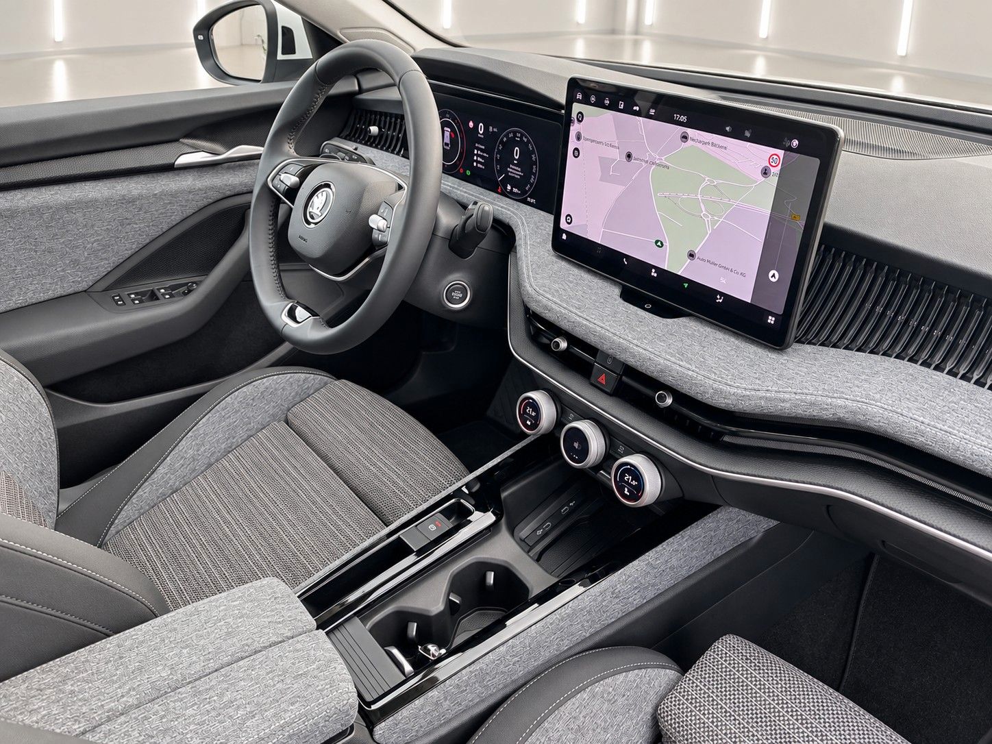 Fahrzeugabbildung SKODA Superb Combi 2.0 TDI Selection *LED*Massage* - mit KI generiert/bearbeitet