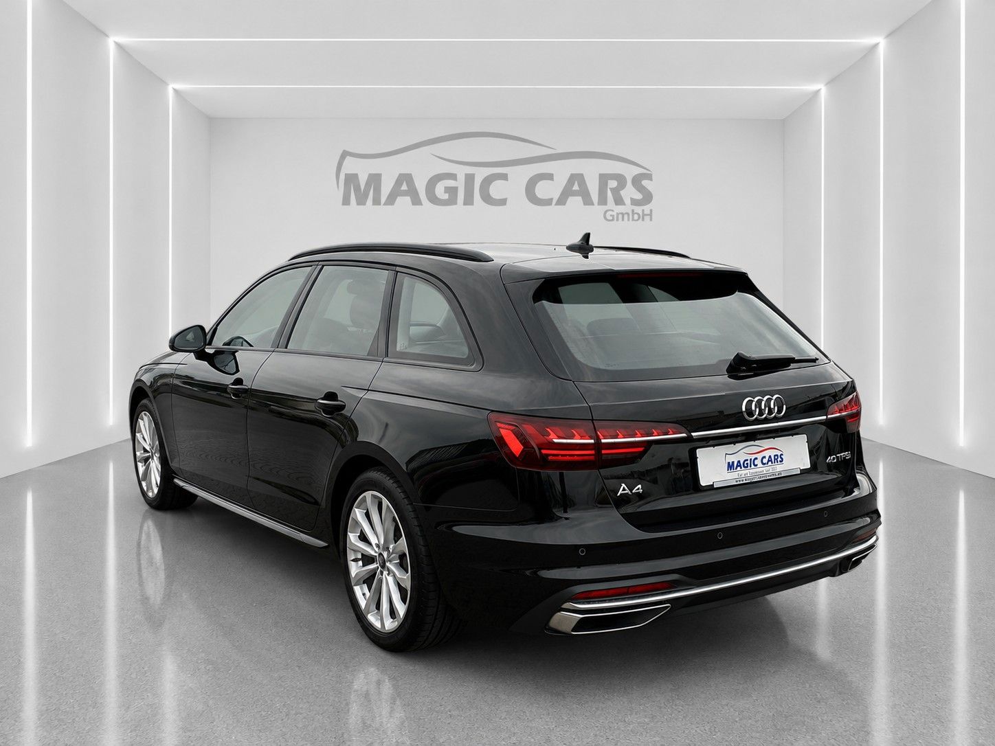 Fahrzeugabbildung Audi A4 Avant 40 TFSI advanced *Pano*Matrix*Virtual* - mit KI generiert/bearbeitet