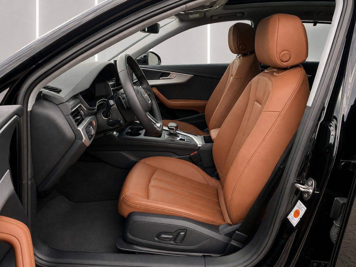 Fahrzeugabbildung Audi A4 Avant 40 TFSI advanced *Pano*Matrix*Virtual* - mit KI generiert/bearbeitet