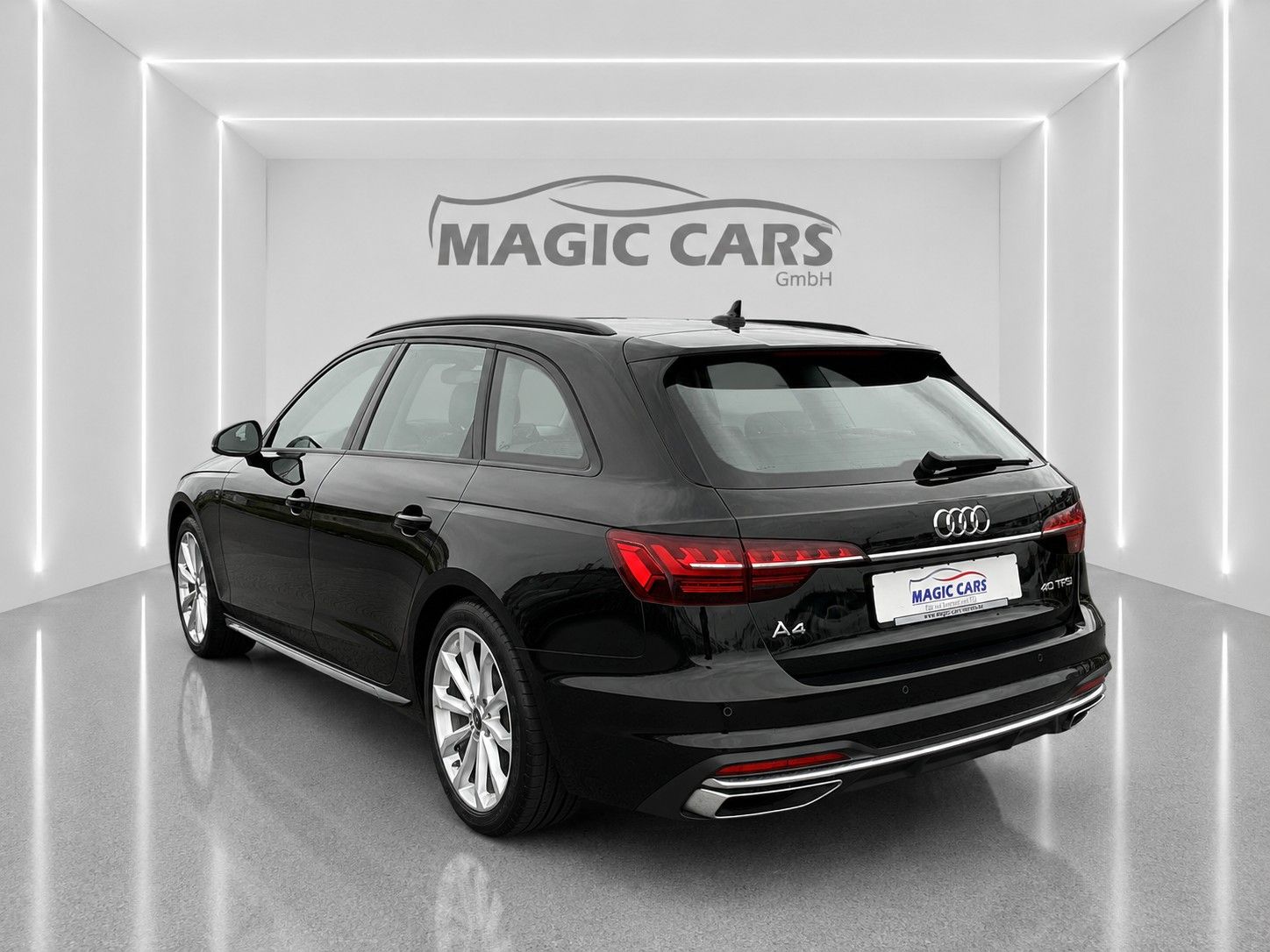 Fahrzeugabbildung Audi A4 Avant 40 TFSI advanced *Pano*Matrix*Virtual* - mit KI generiert/bearbeitet