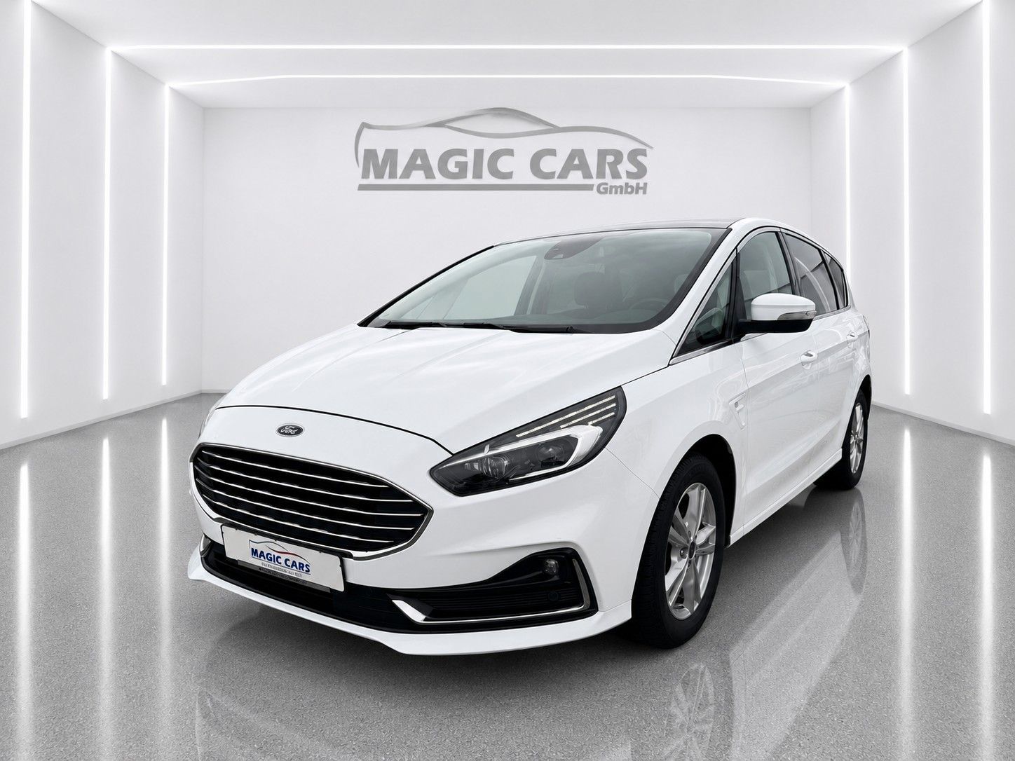 Fahrzeugabbildung Ford S-Max 2.0 EcoBlue Aut. TITANIUM *Pano*Ambiente* - mit KI generiert/bearbeitet