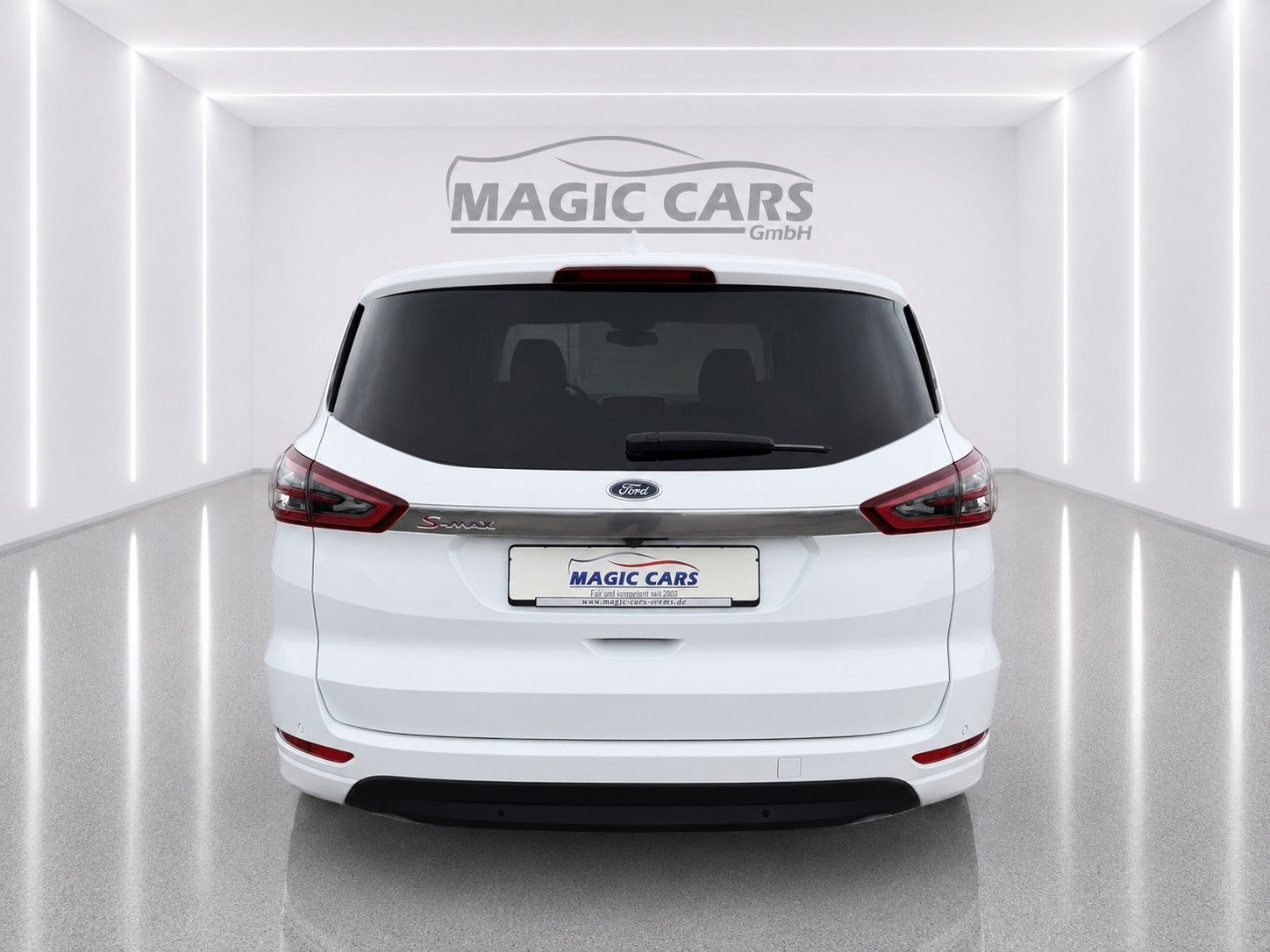 Fahrzeugabbildung Ford S-Max 2.0 EcoBlue Aut. TITANIUM *Pano*Ambiente* - mit KI generiert/bearbeitet