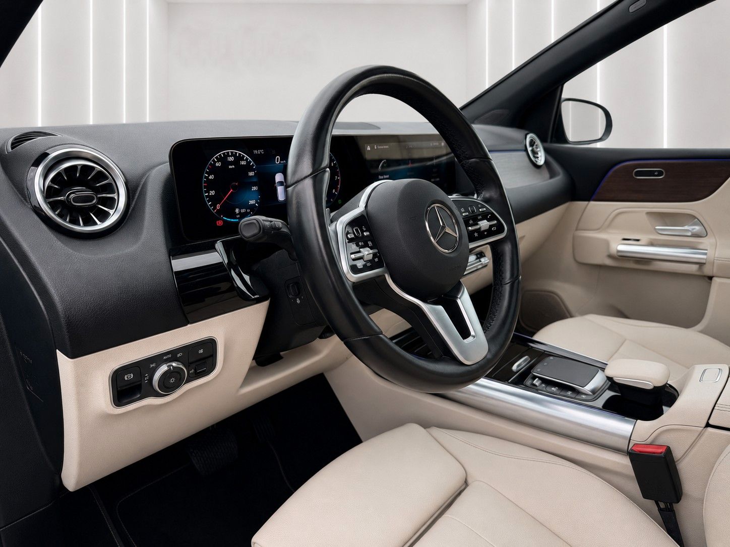 Fahrzeugabbildung Mercedes-Benz B 180 d 8G-DCT Progressive *Leder*Pano*AHK*Sth.* - mit KI generiert/bearbeitet