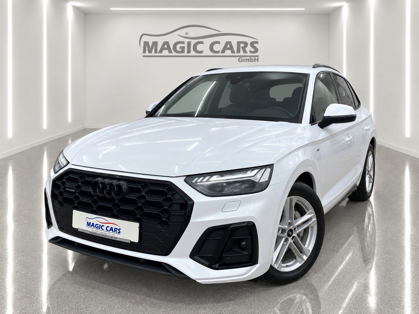 Audi Q5 50 TDI quattro S line*Luftfederung*Matrix*AHK - mit KI generiert/bearbeitet