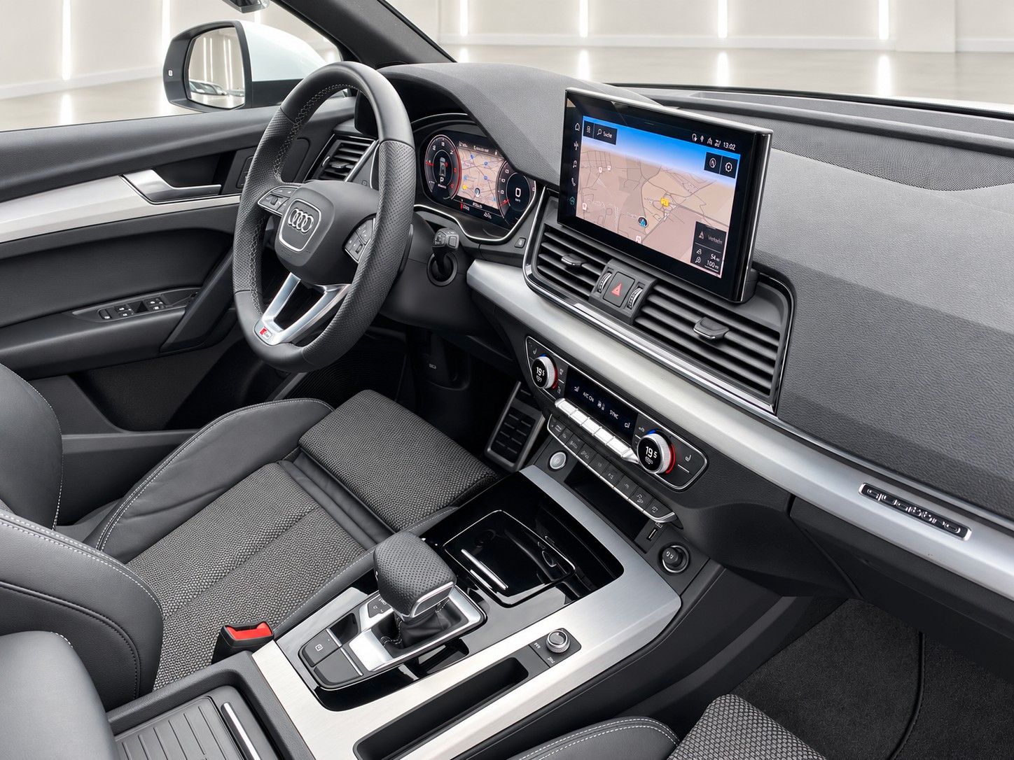 Fahrzeugabbildung Audi Q5 50 TDI quattro S line*Luftfederung*Matrix*AHK - mit KI generiert/bearbeitet