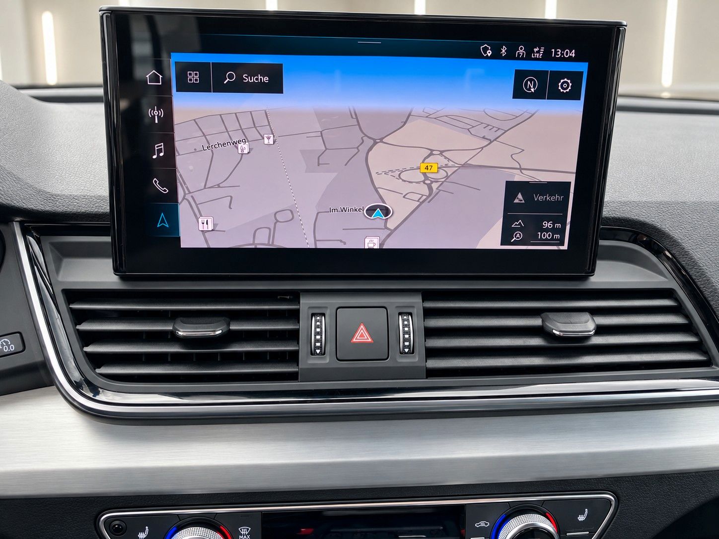 Fahrzeugabbildung Audi Q5 50 TDI quattro S line*Luftfederung*Matrix*AHK - mit KI generiert/bearbeitet
