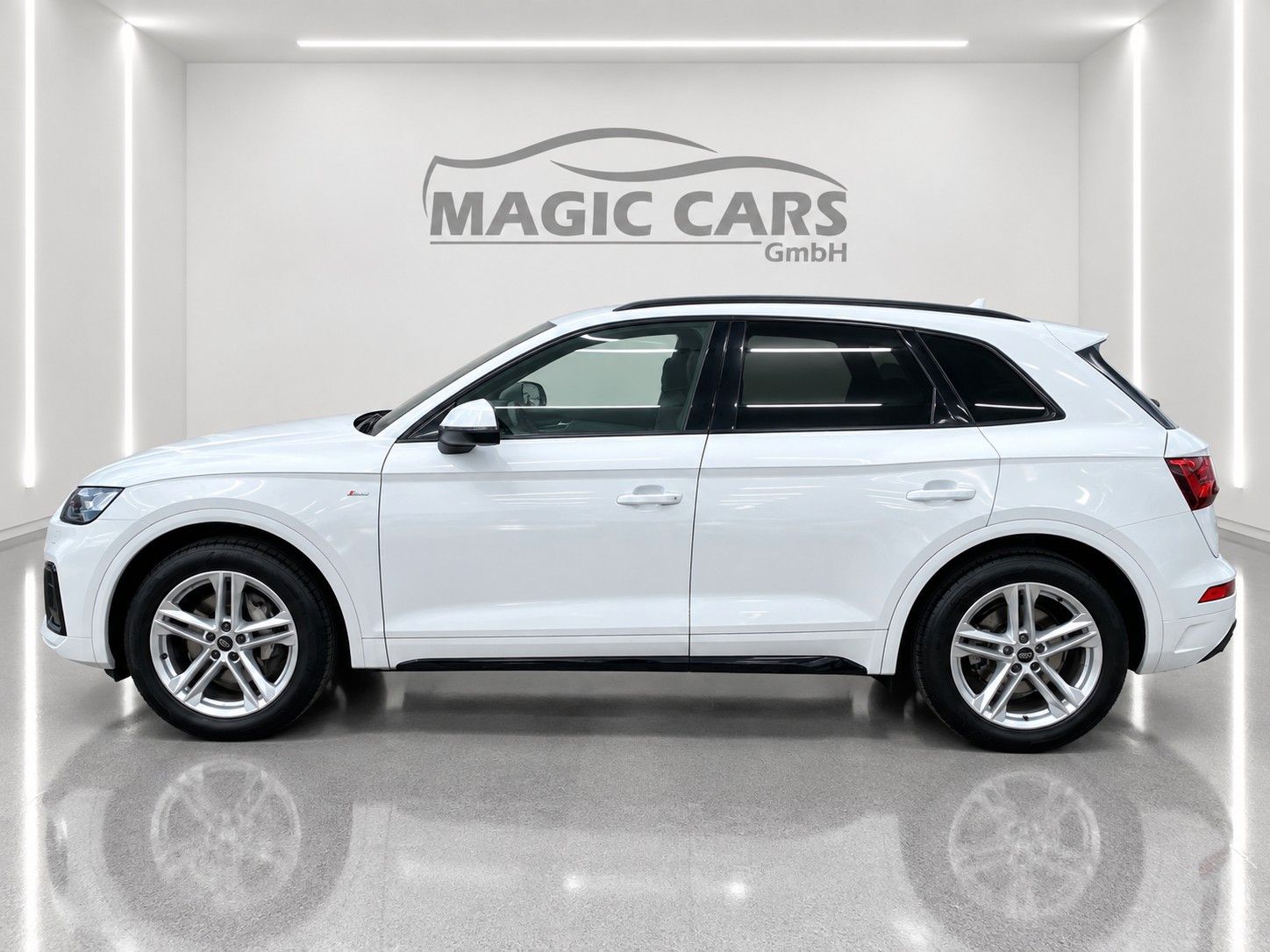 Fahrzeugabbildung Audi Q5 50 TDI quattro S line*Luftfederung*Matrix*AHK - mit KI generiert/bearbeitet
