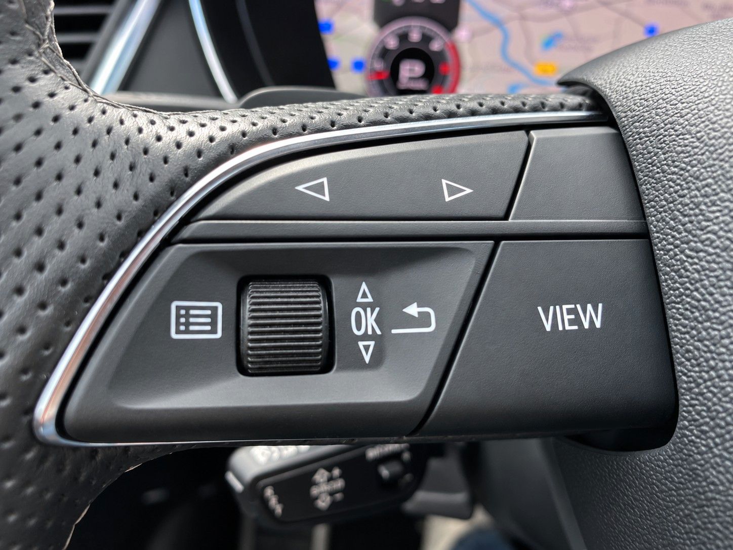 Fahrzeugabbildung Audi Q5 50 TDI quattro S line*Luftfederung*Matrix*AHK - mit KI generiert/bearbeitet