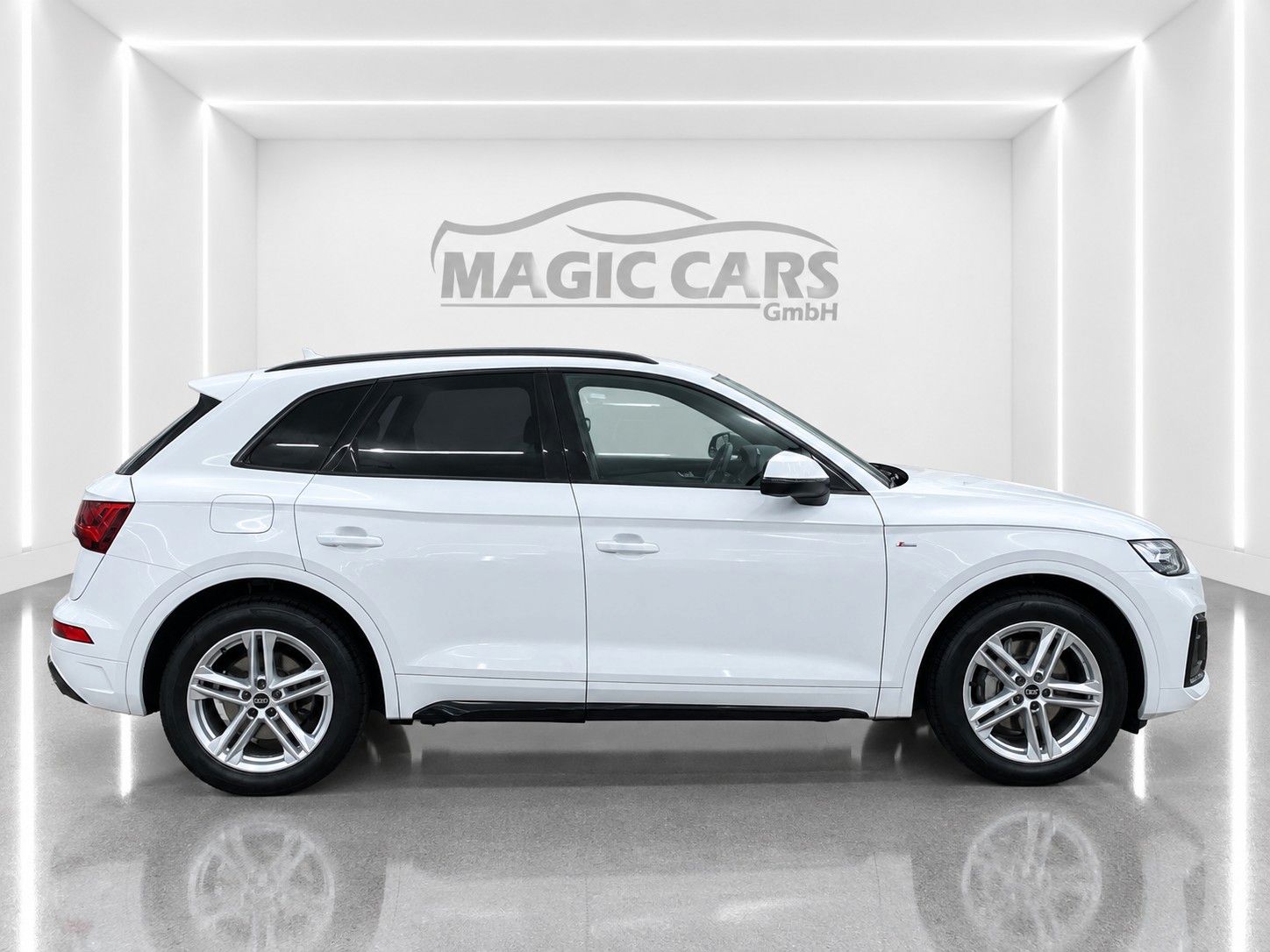 Fahrzeugabbildung Audi Q5 50 TDI quattro S line*Luftfederung*Matrix*AHK - mit KI generiert/bearbeitet