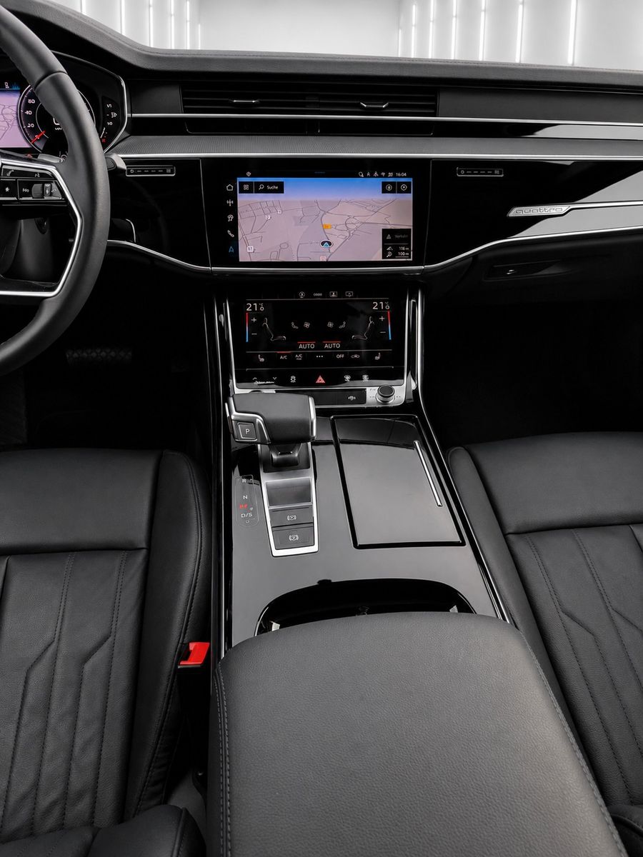 Fahrzeugabbildung Audi A8 50 TDI quattro S-LINE *HD-Matrix*Luft*B&O* - mit KI generiert/bearbeitet