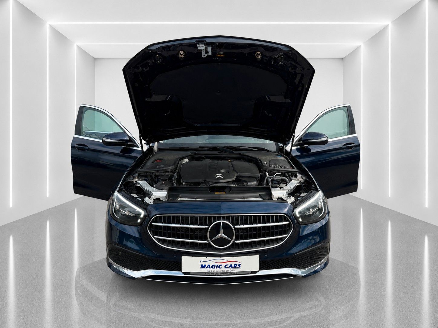 Fahrzeugabbildung Mercedes-Benz E 220 d T 9G-TRONIC *LED*SCHIEBEDACH*WIDE* - mit KI generiert/bearbeitet