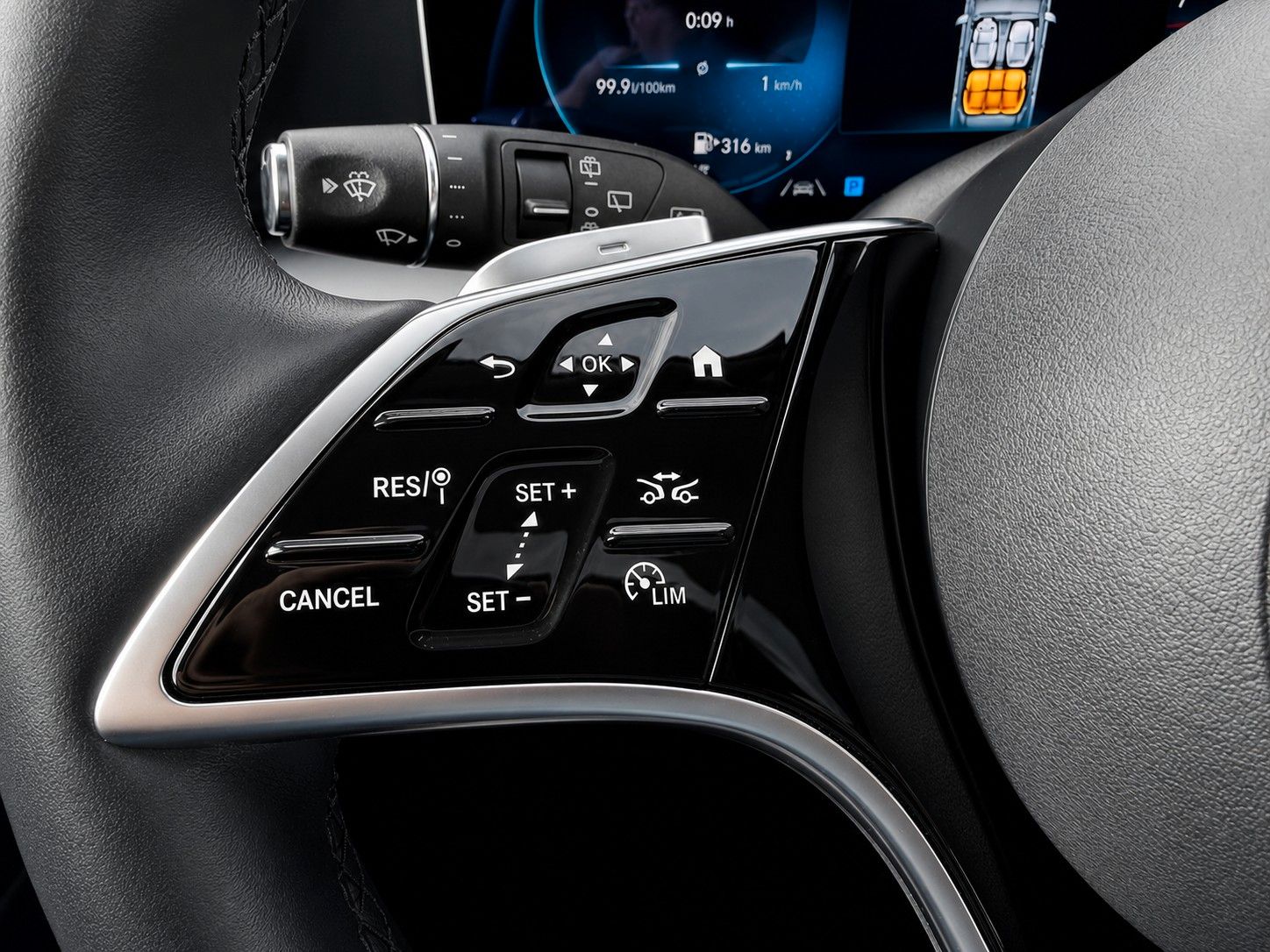 Fahrzeugabbildung Mercedes-Benz E 220 d T 9G-TRONIC *LED*SCHIEBEDACH*WIDE* - mit KI generiert/bearbeitet