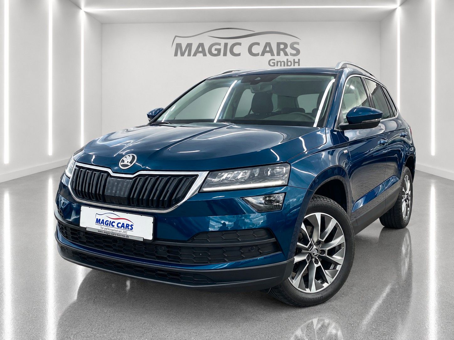 SKODA Karoq 1.5 TSI ACT DSG Clever *Kamera*LED*AHK* - mit KI generiert/bearbeitet