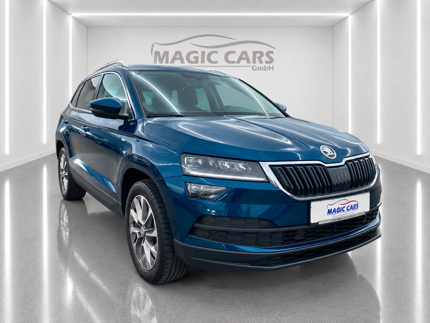 Fahrzeugabbildung SKODA Karoq 1.5 TSI ACT DSG Clever *Kamera*LED*AHK* - mit KI generiert/bearbeitet