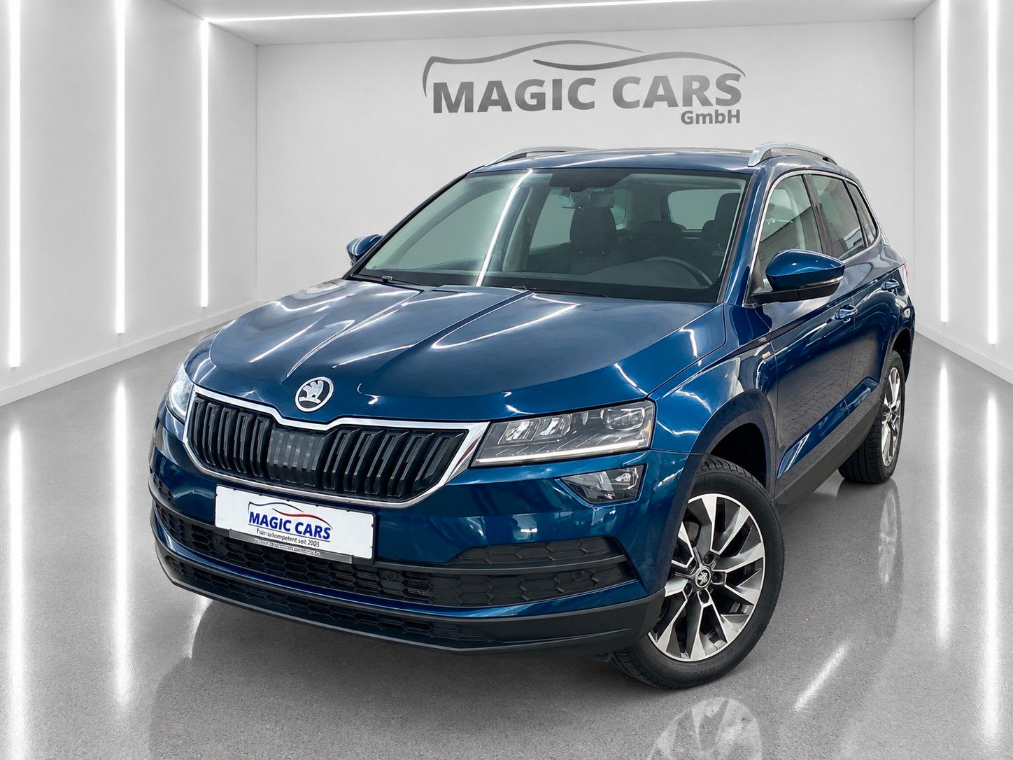 Fahrzeugabbildung SKODA Karoq 1.5 TSI ACT DSG Clever *Kamera*LED*AHK* - mit KI generiert/bearbeitet