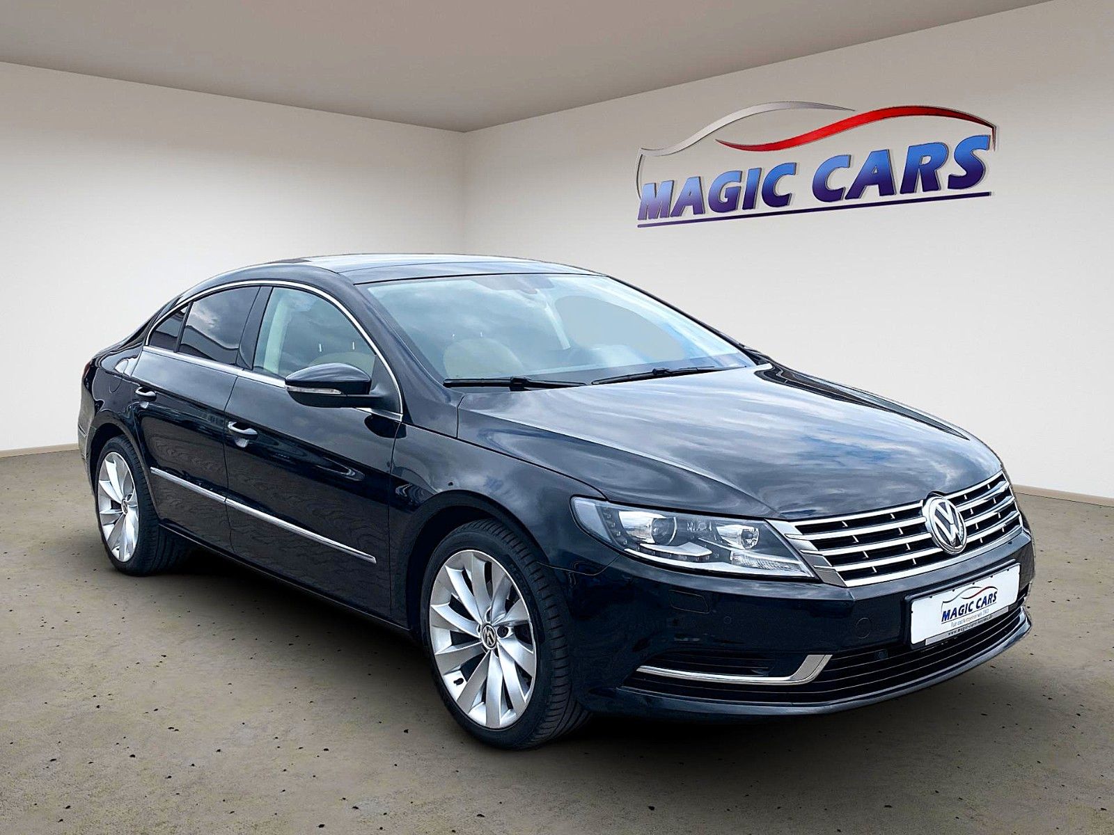 Fahrzeugabbildung Volkswagen Passat CC 2.0 TDI DSG *Xenon*Navigation*Kamera* - mit KI generiert/bearbeitet