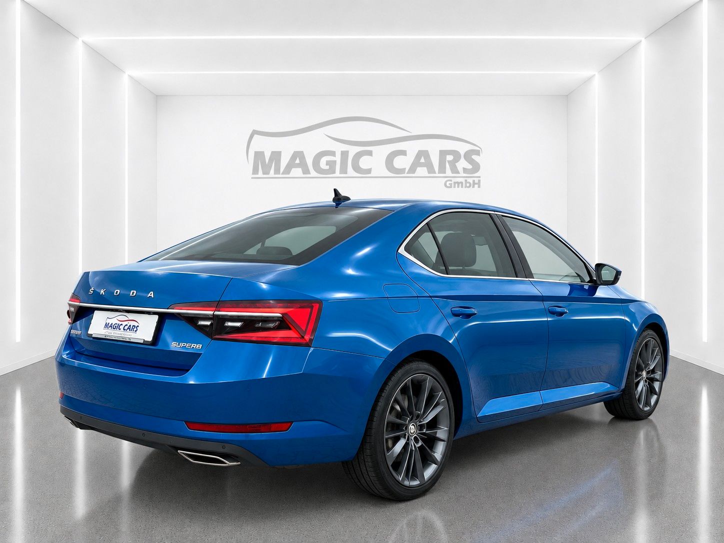 Fahrzeugabbildung SKODA Superb 2.0 TSI 4x4 Style *Matrix*Pano*Memory*SHZ - mit KI generiert/bearbeitet