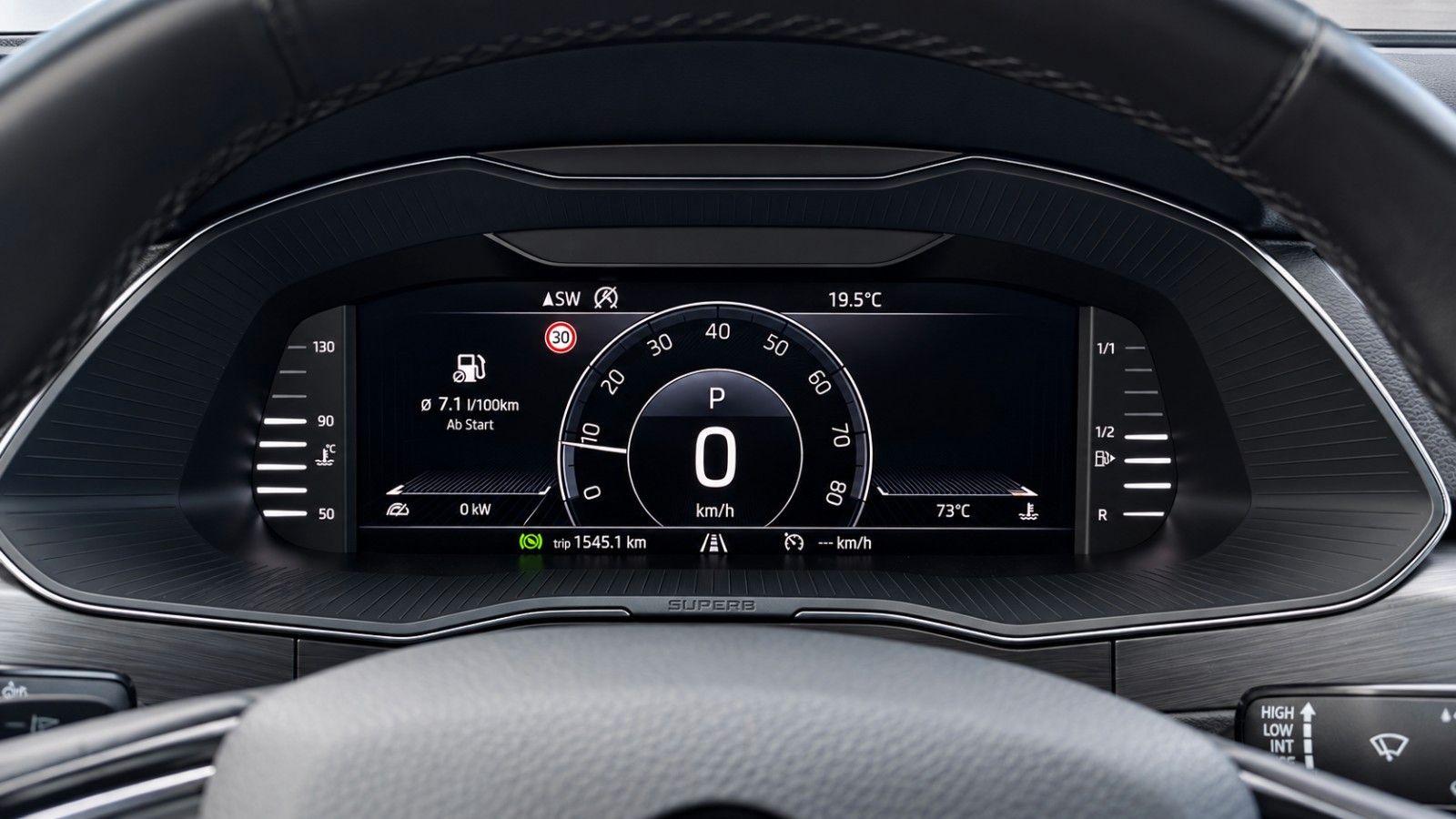 Fahrzeugabbildung SKODA Superb 2.0 TSI 4x4 Style *Matrix*Pano*Memory*SHZ - mit KI generiert/bearbeitet