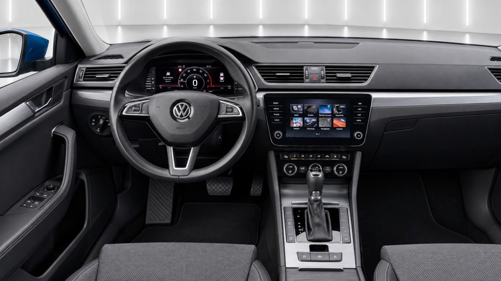 Fahrzeugabbildung SKODA Superb 2.0 TSI 4x4 Style *Matrix*Pano*Memory*SHZ - mit KI generiert/bearbeitet