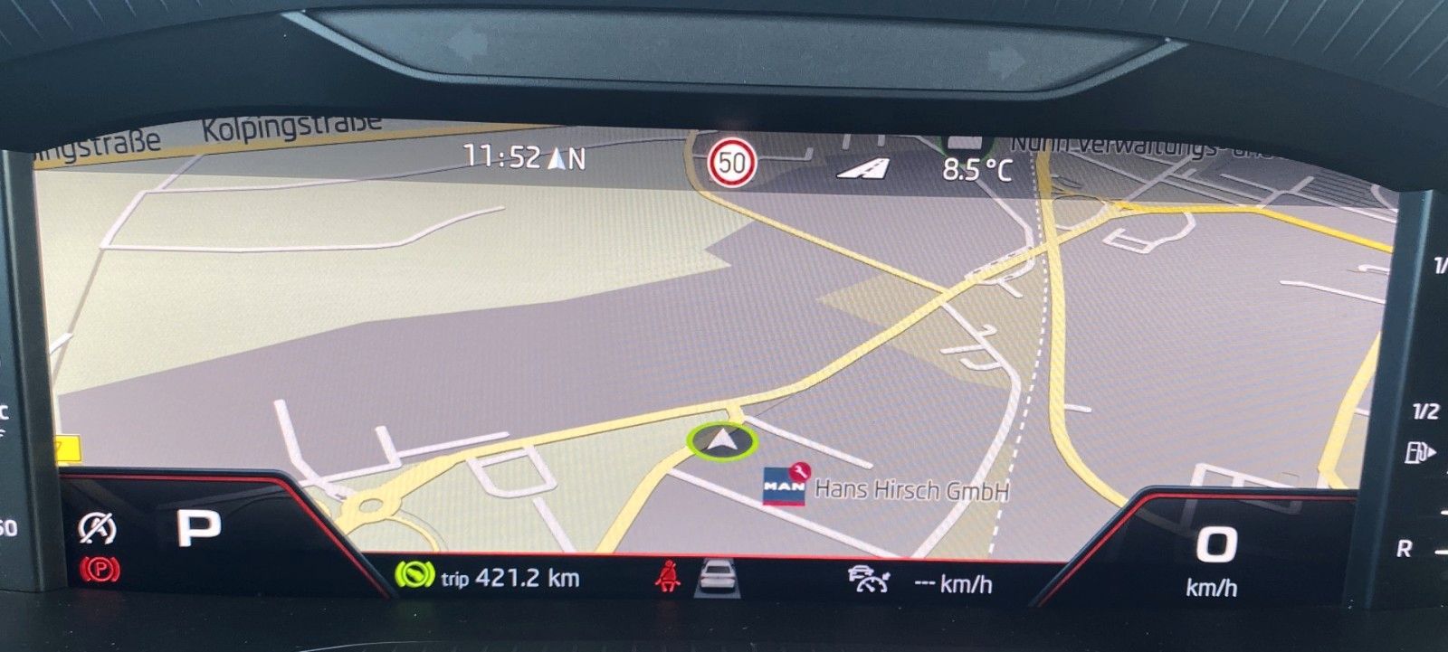 Fahrzeugabbildung SKODA Superb Combi Sportline 4x4 *Mega-Ausstattung* - mit KI generiert/bearbeitet