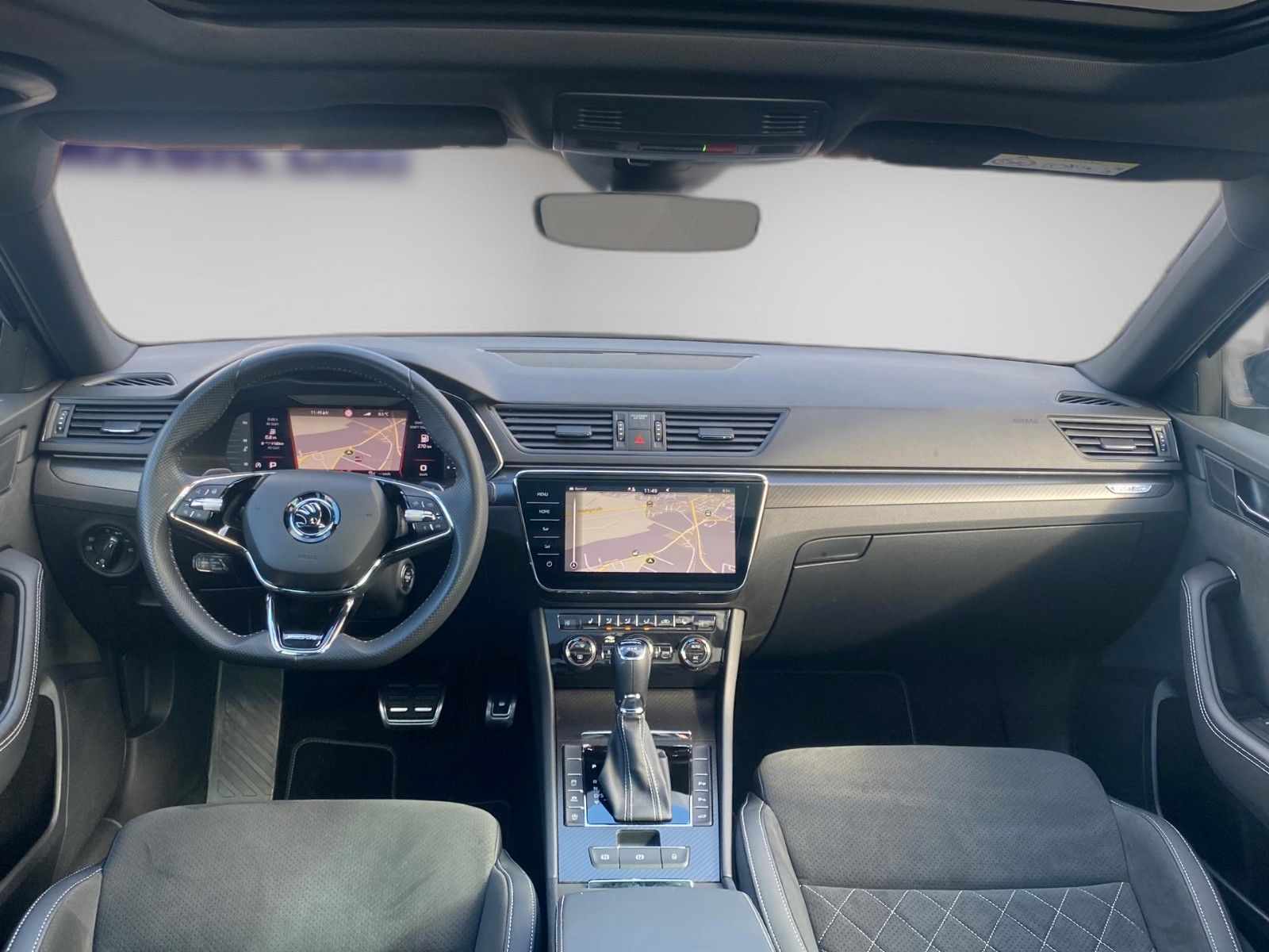 Fahrzeugabbildung SKODA Superb Combi Sportline 4x4 *Mega-Ausstattung* - mit KI generiert/bearbeitet