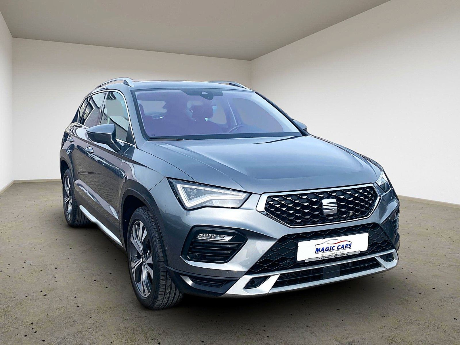 Fahrzeugabbildung SEAT Ateca 2.0 TDI DSG Xperience *LED*Pano*Beats*AHK* - mit KI generiert/bearbeitet