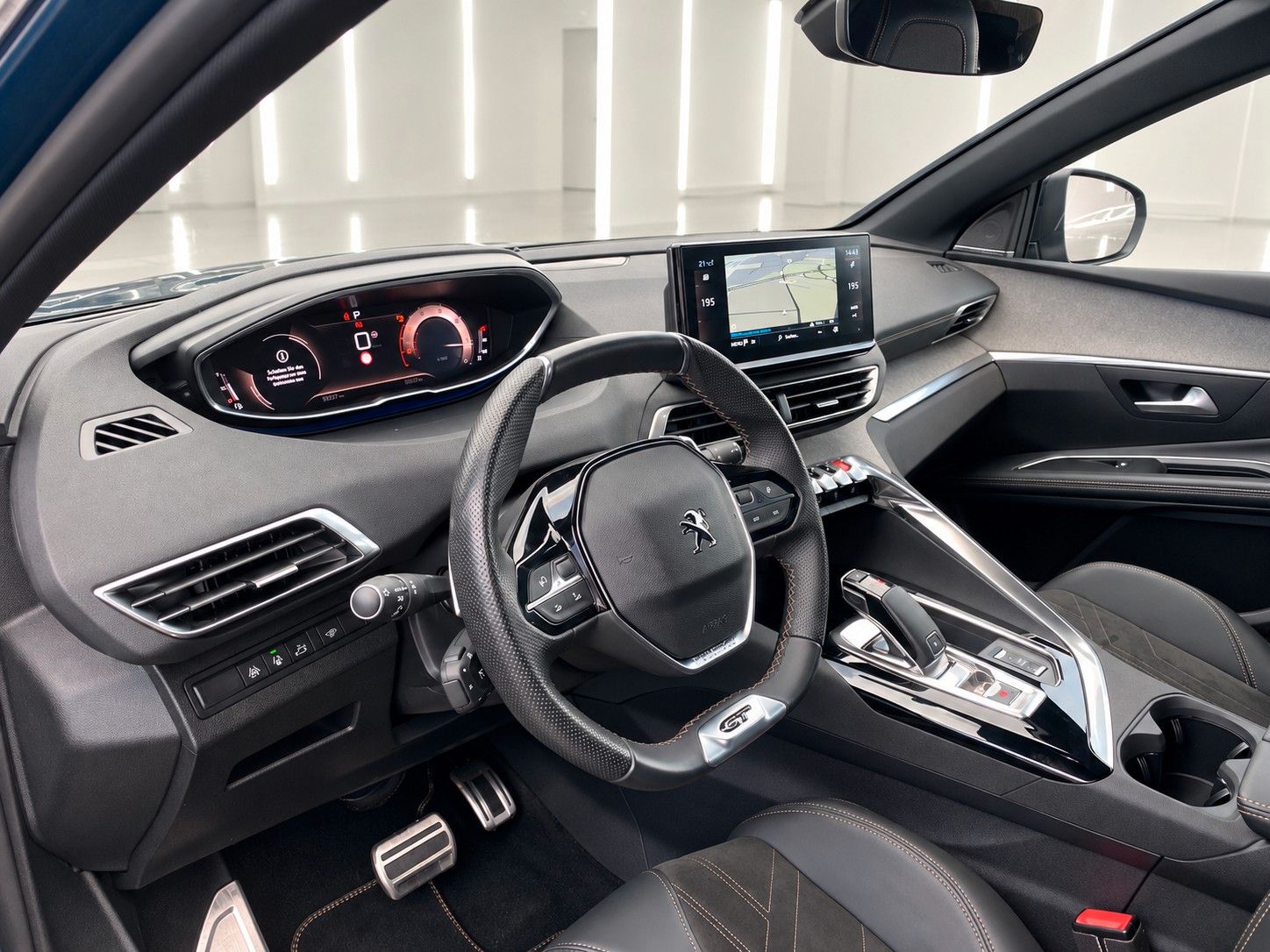 Fahrzeugabbildung Peugeot 5008 GT*Autom.*7 Sitzer*Standheizung*LED*Focal* - mit KI generiert/bearbeitet