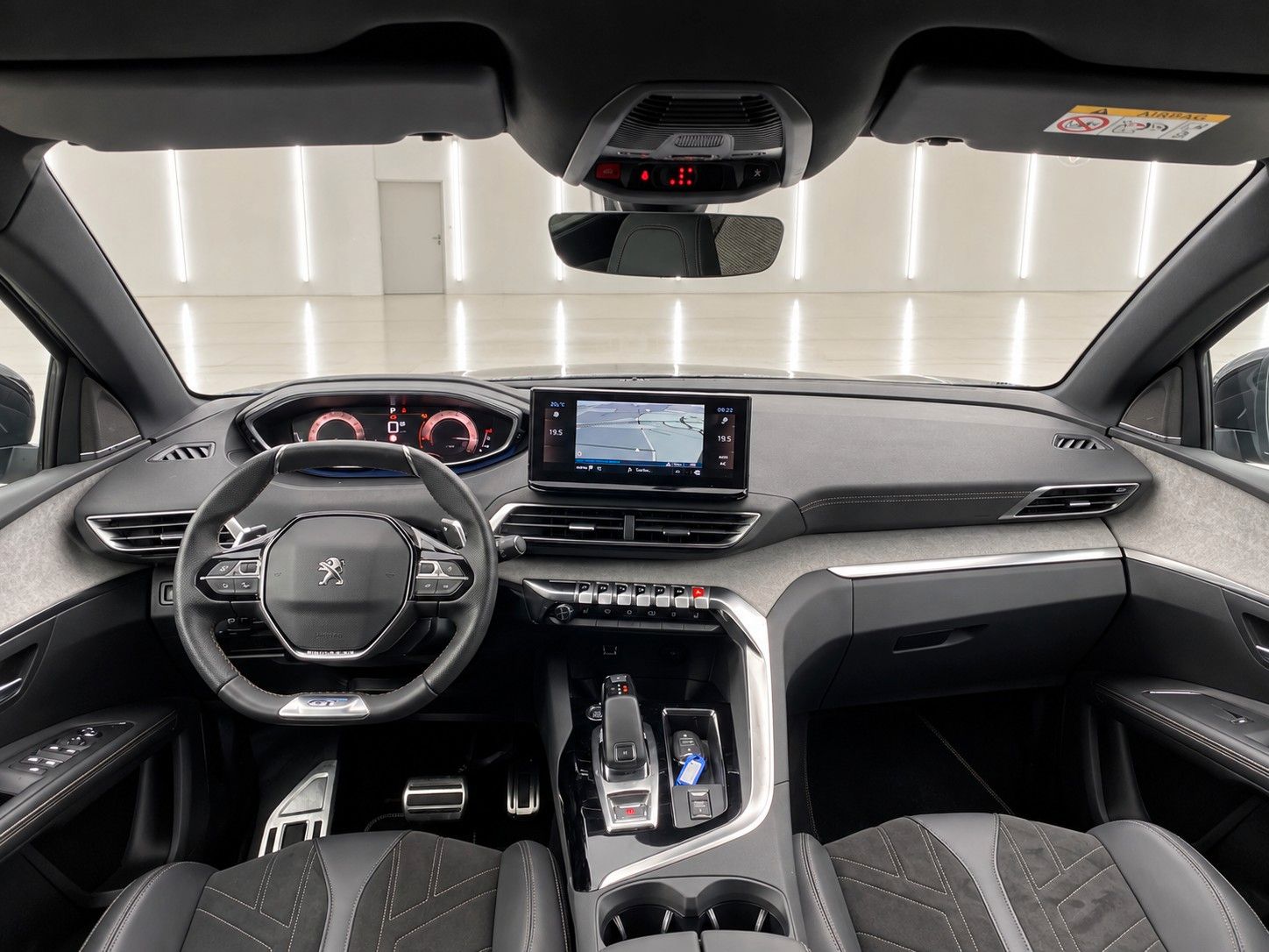 Fahrzeugabbildung Peugeot 5008 GT*Autom.*7 Sitzer*Standheizung*LED*Focal* - mit KI generiert/bearbeitet
