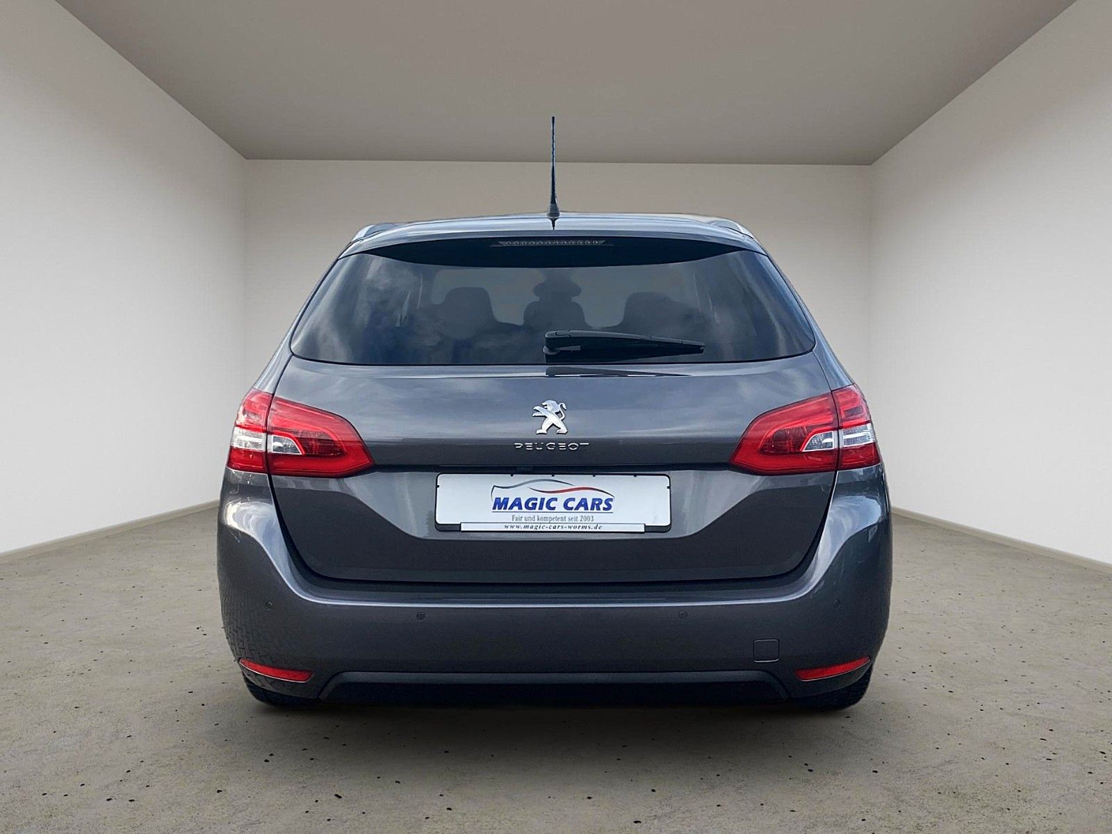 Fahrzeugabbildung Peugeot 308 SW BlueHDi 130 Allure *Kamera*Teilleder*AHK* - mit KI generiert/bearbeitet