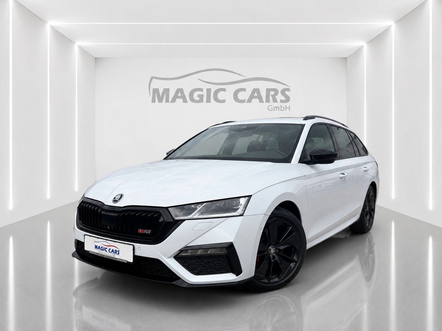 Fahrzeugabbildung SKODA Octavia Combi 2.0 TDI DSG RS*Matrix*Massage*AHK* - mit KI generiert/bearbeitet