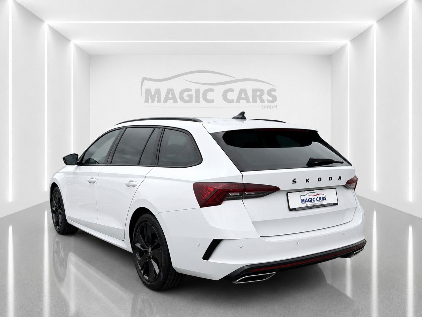 Fahrzeugabbildung SKODA Octavia Combi 2.0 TDI DSG RS*Matrix*Massage*AHK* - mit KI generiert/bearbeitet